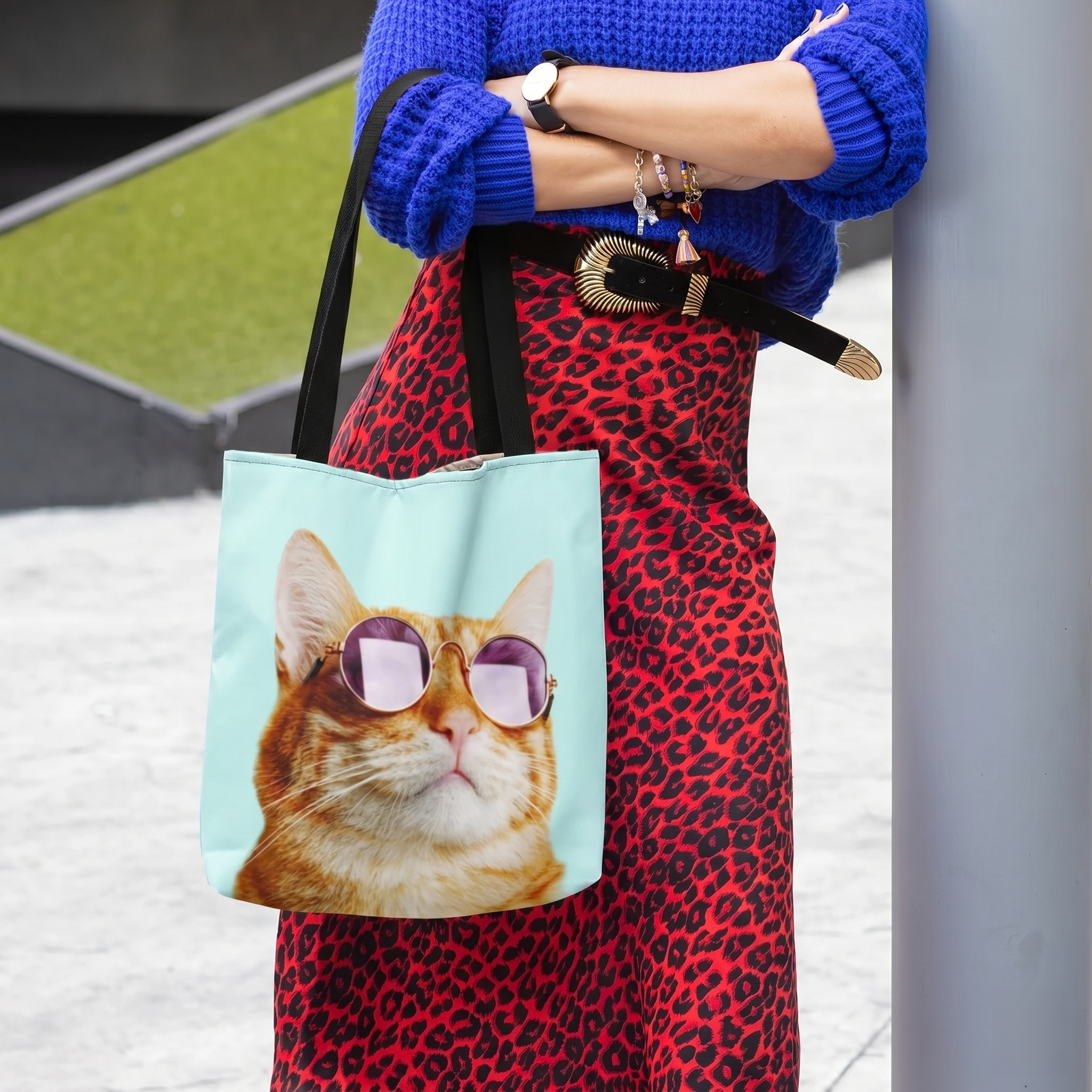 Cat is Alway's Right Tote Bag Medium