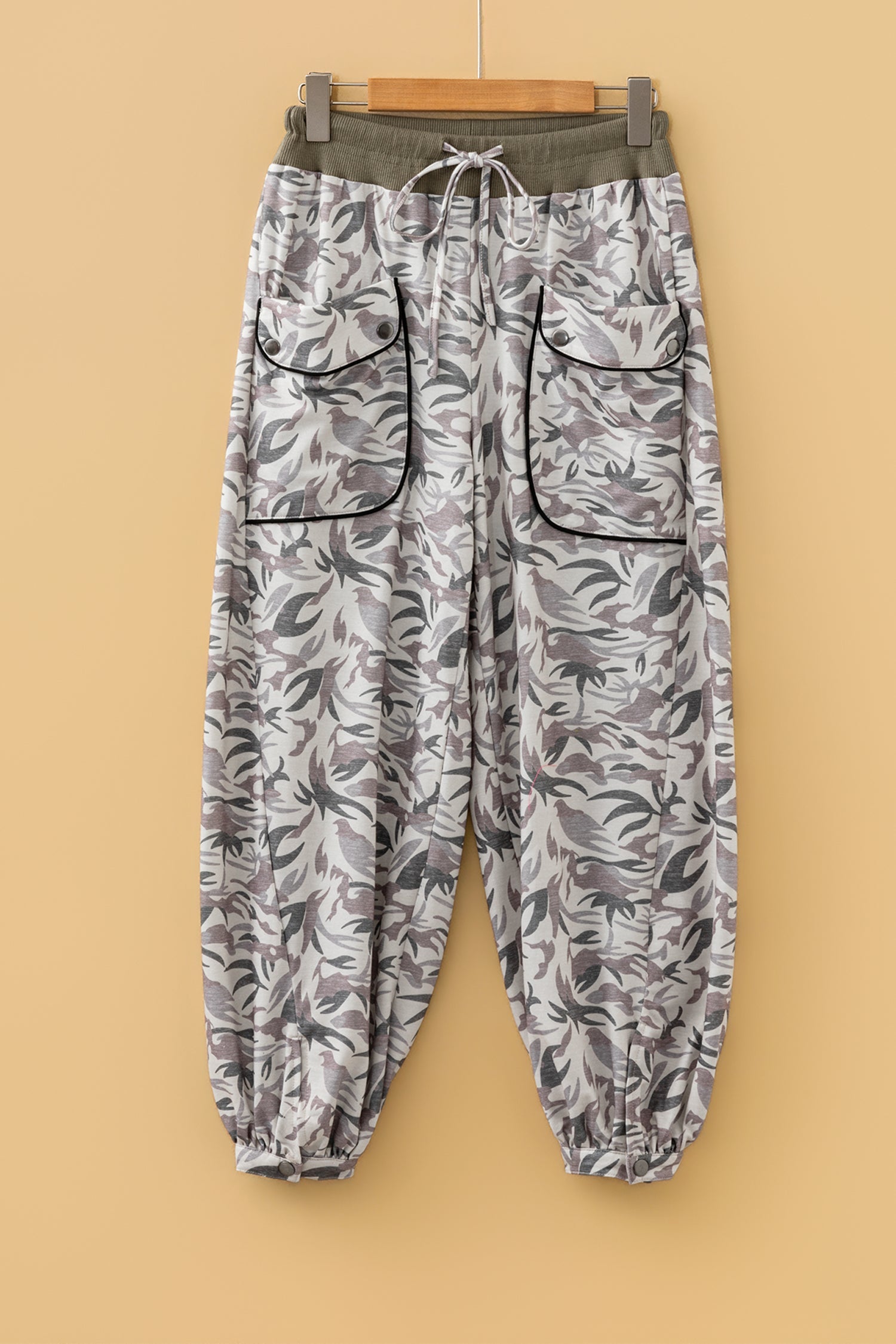 Camo Drawstring Contrast Waistband Barrel Cargo Pants