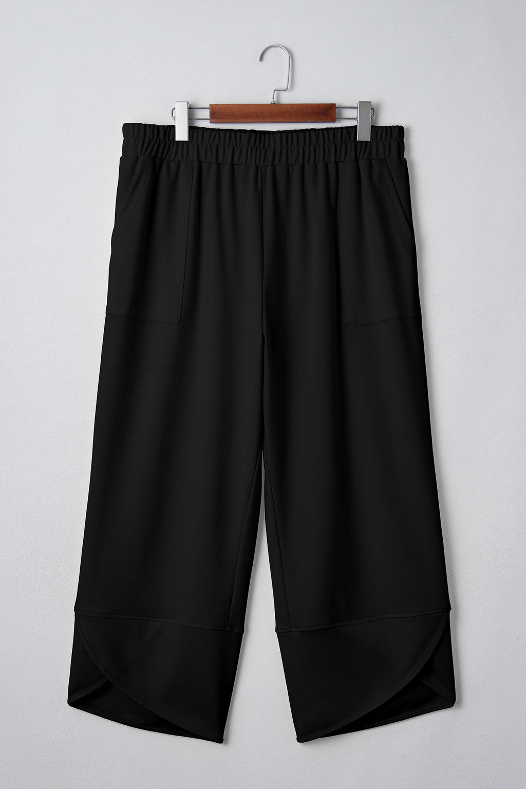 Plus Size Elastic Waist Asymmetrical Hem Capris