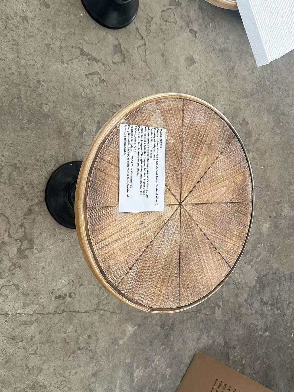 Wooden End Tables Retro Side Table French Country Accent Coffee Side Table Modern Small Round Tea Table Pedestal Side End Table for Living Room Household Restaurant Homestay