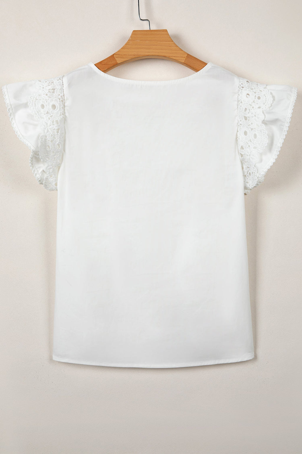 Solid Lace Flutter Sleeve Pleated Blouse