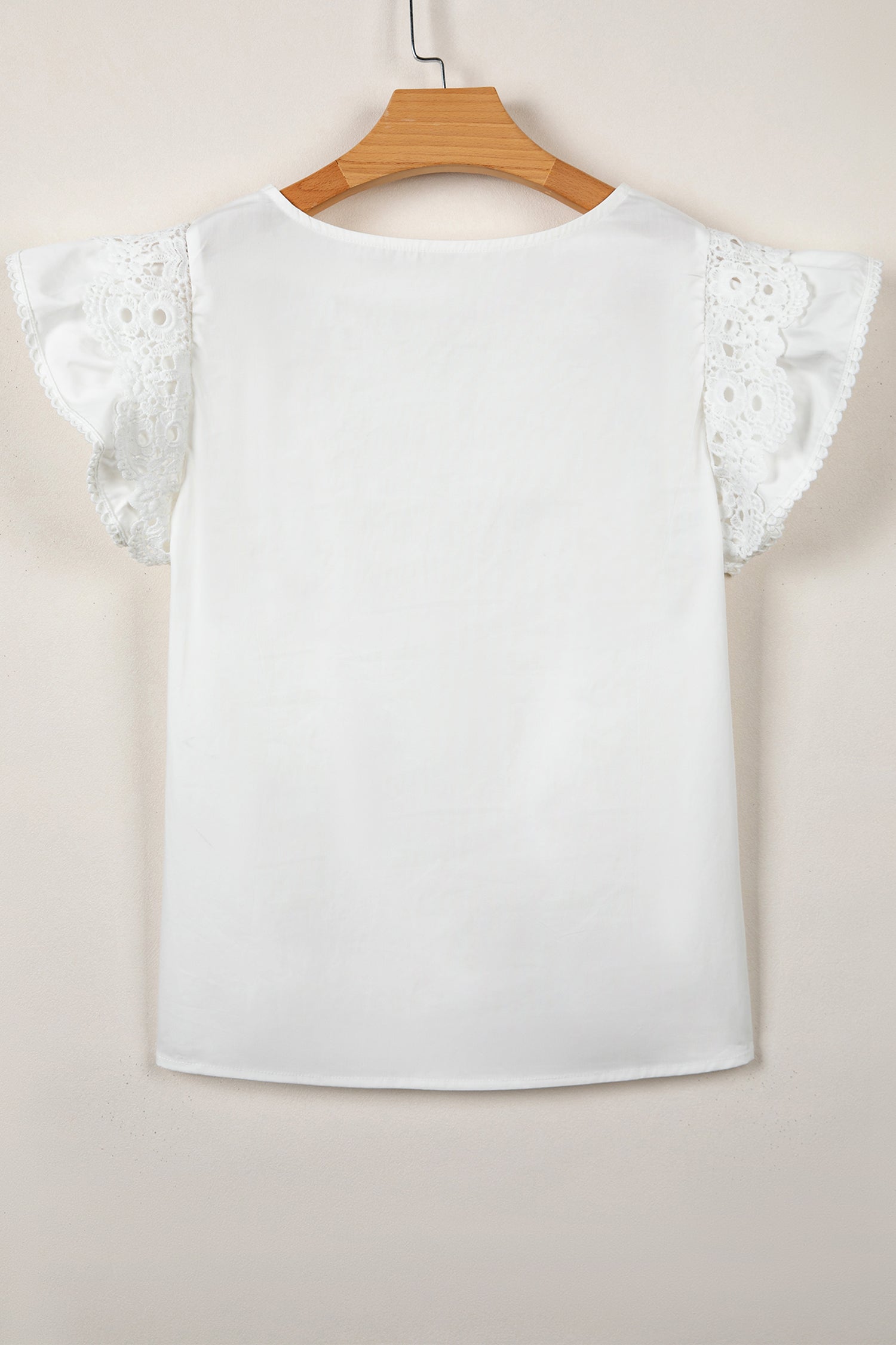 Solid Lace Flutter Sleeve Pleated Blouse