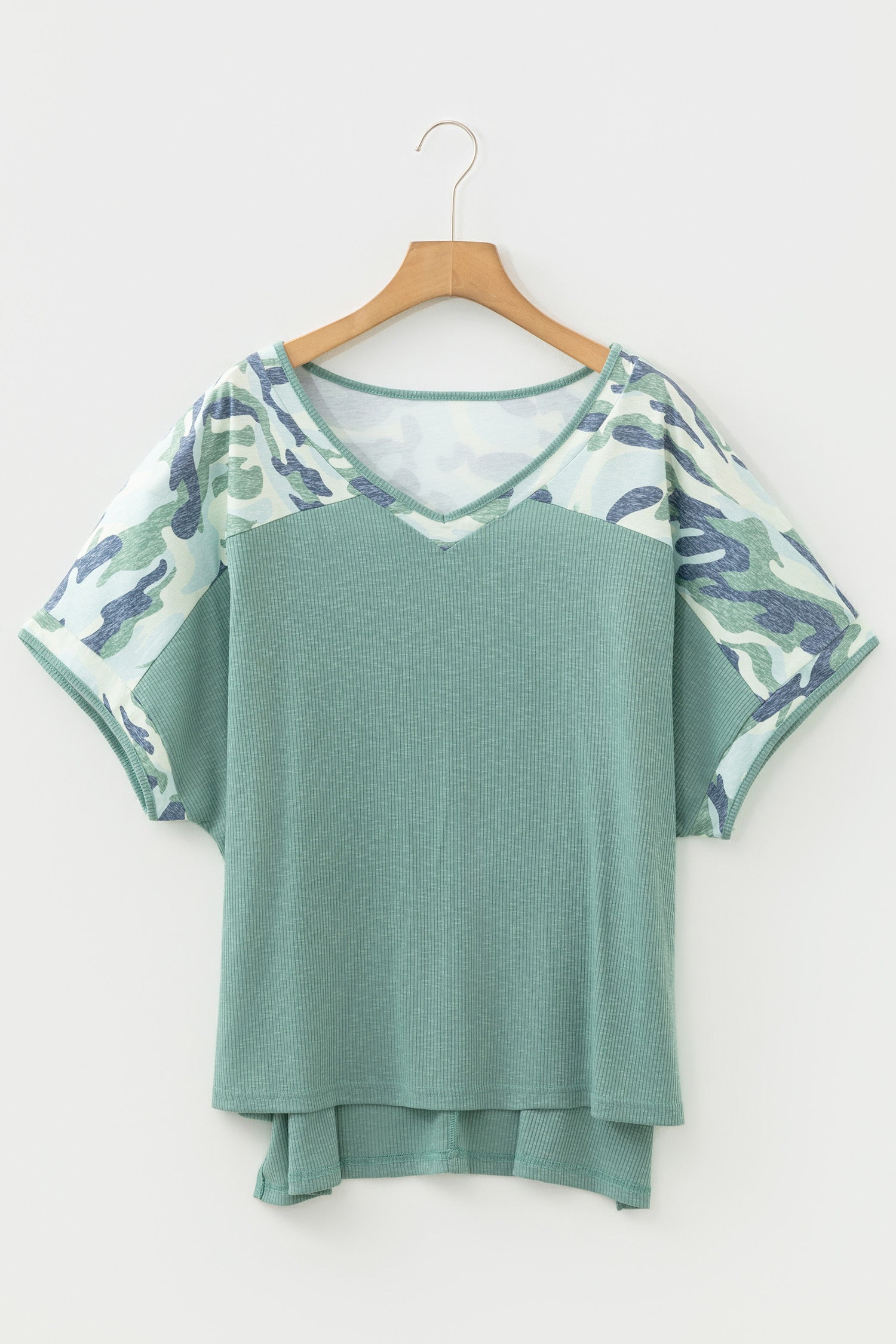 Plus Size Camo Ribbed Patchwork V-Neck Tee