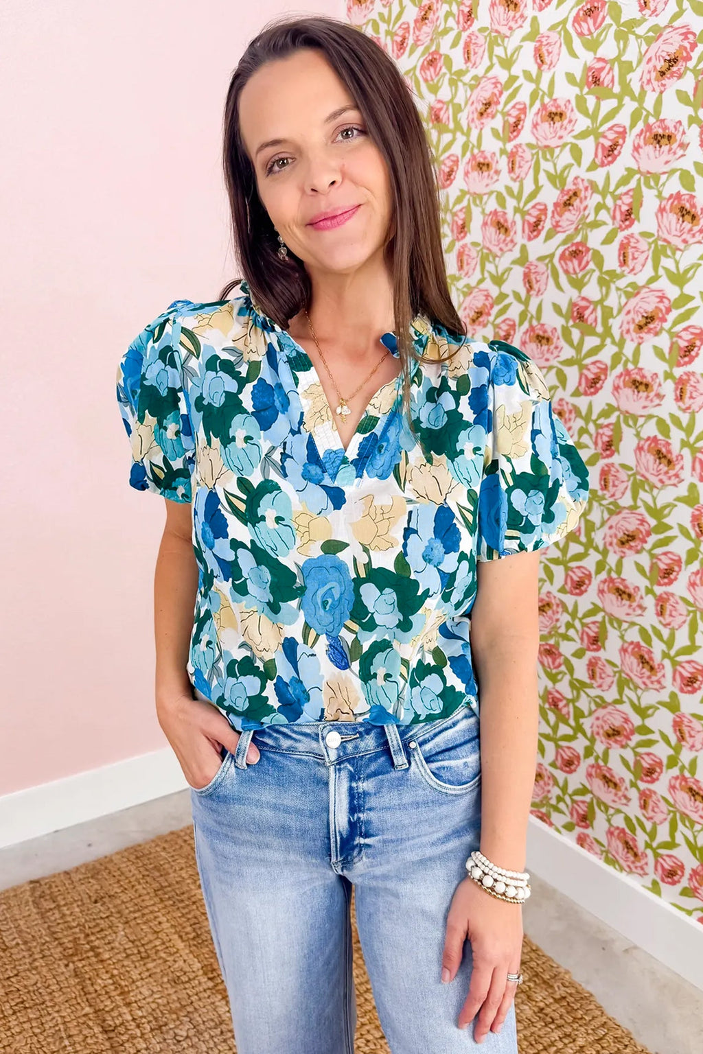 Floral Puff Sleeve V-Neck Short Blouse