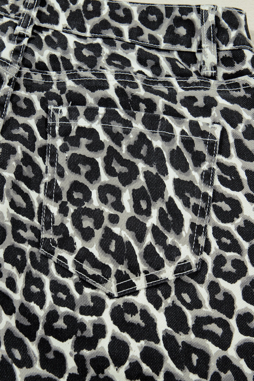 Leopard Barrel Jeans