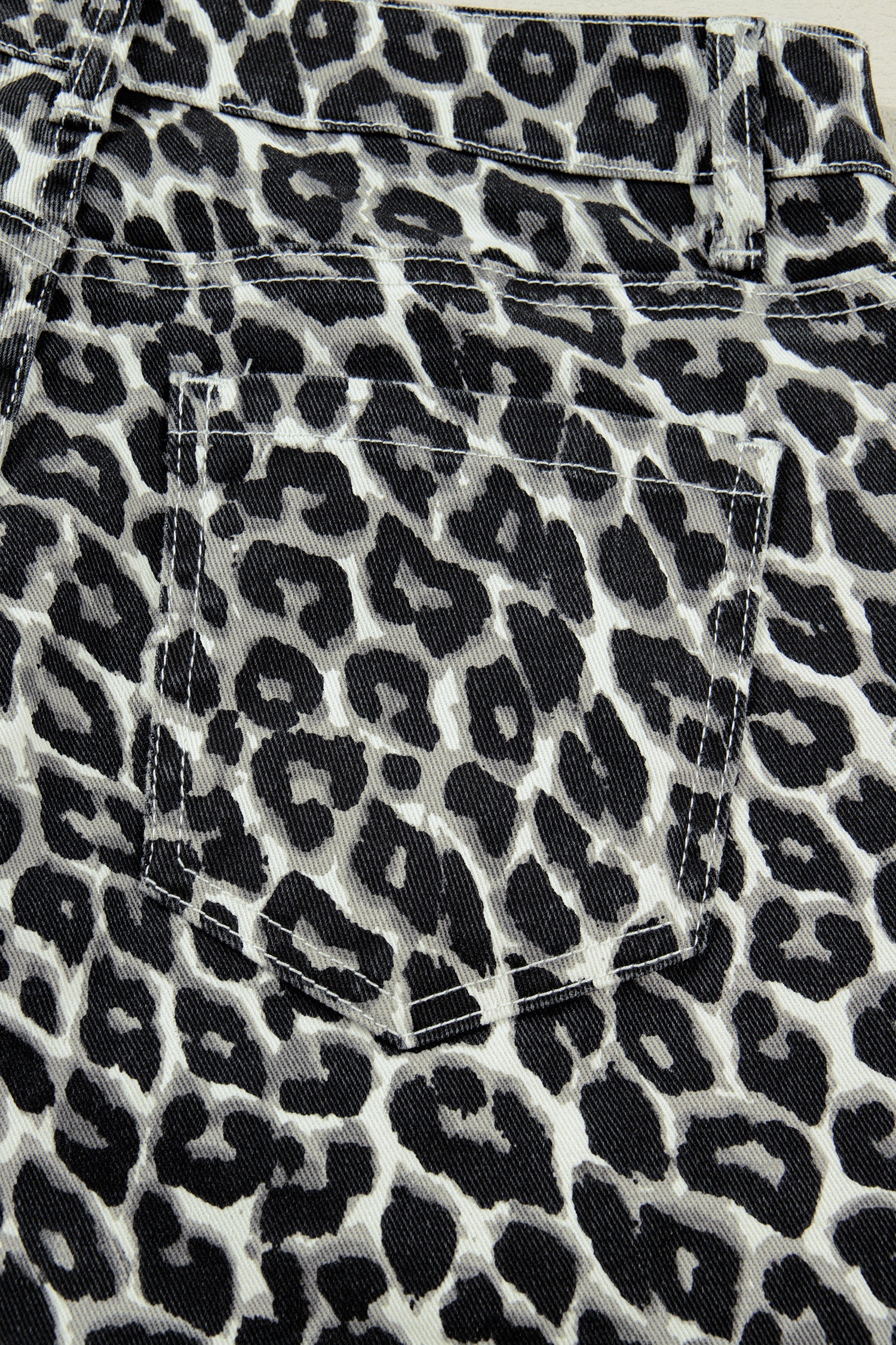 Leopard Barrel Jeans