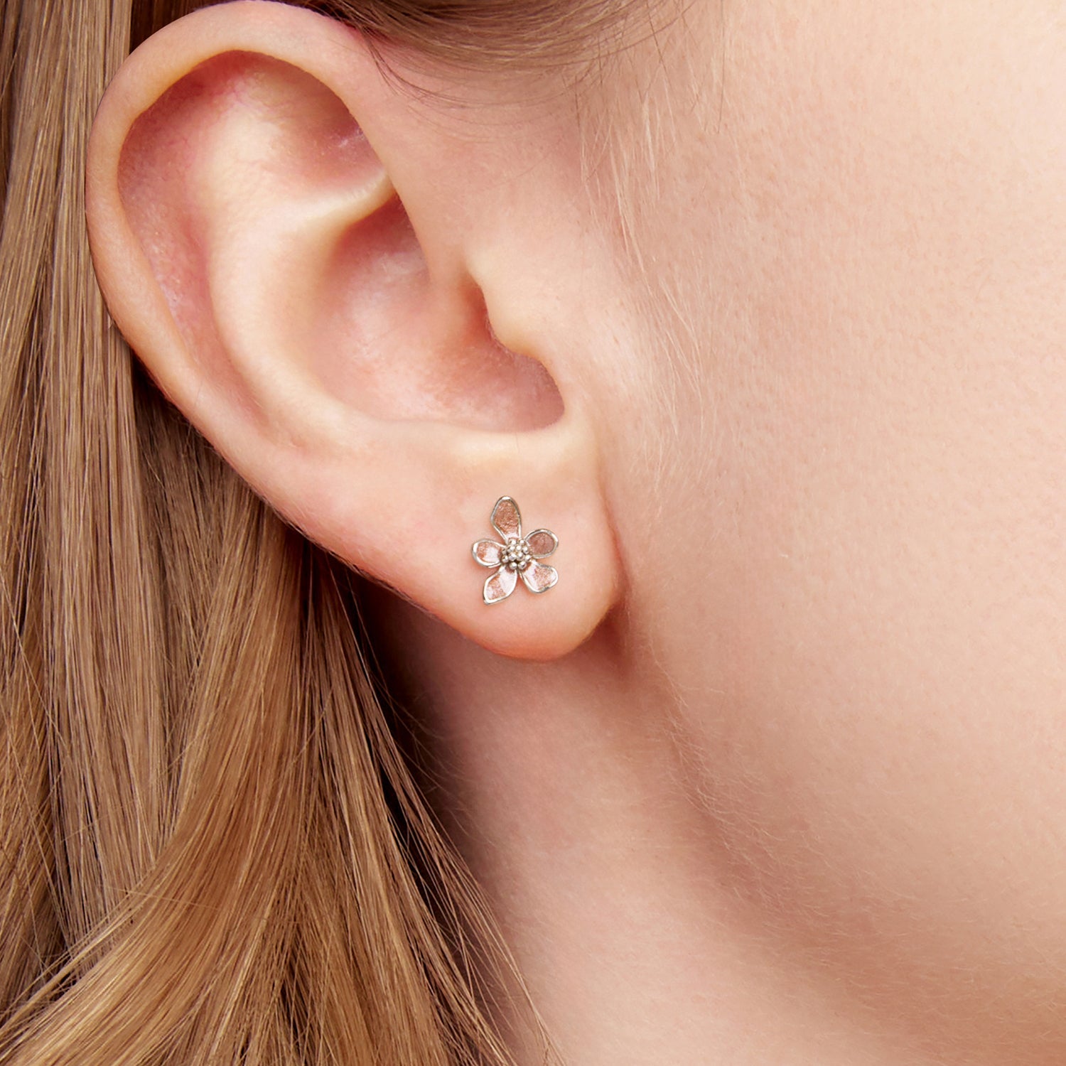 925 Sterling Silver White Gold Plated Enamel Earrings 0.9*1.0cm for Women