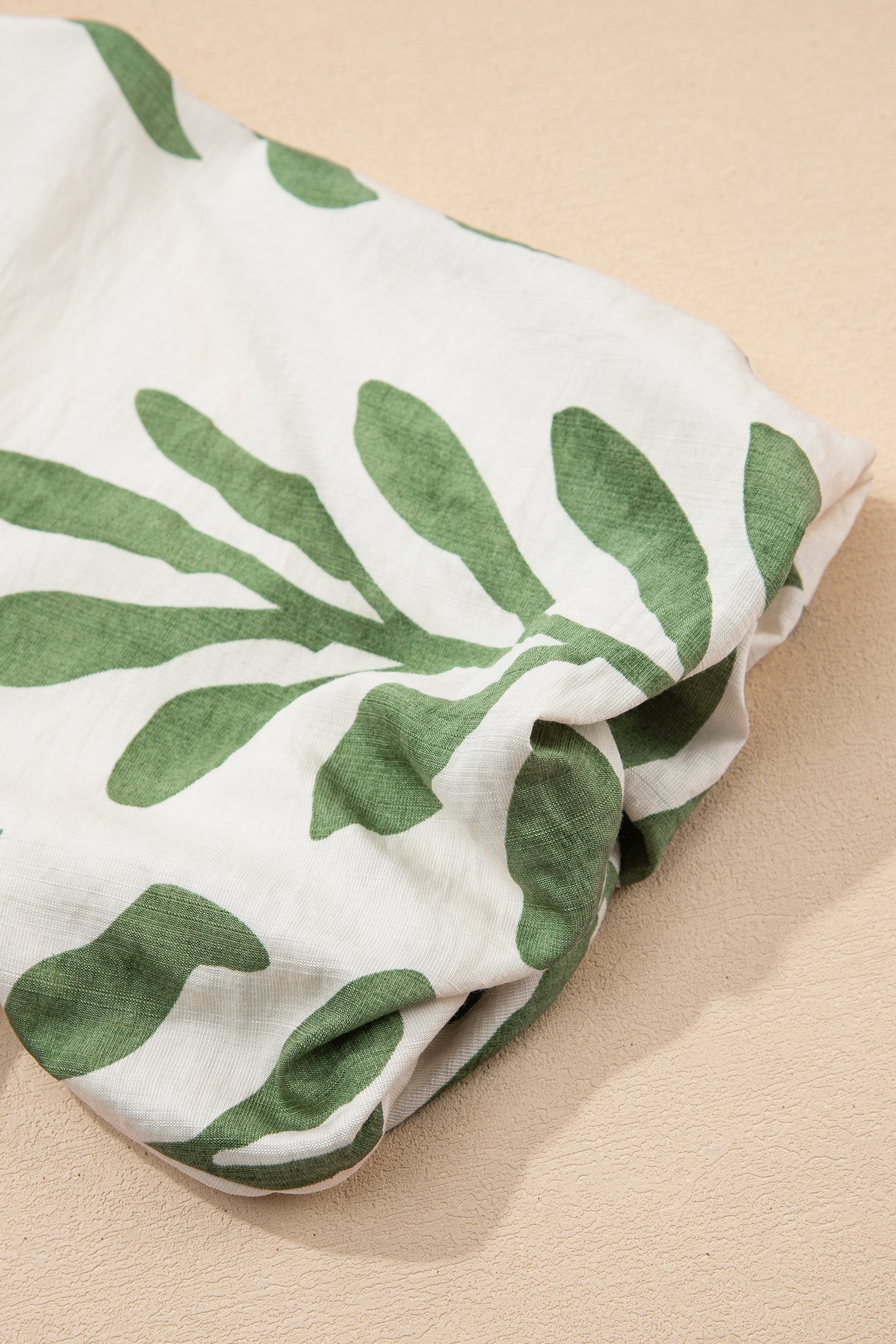 Leaf Short Balloon Sleeve Buttoned Shirt