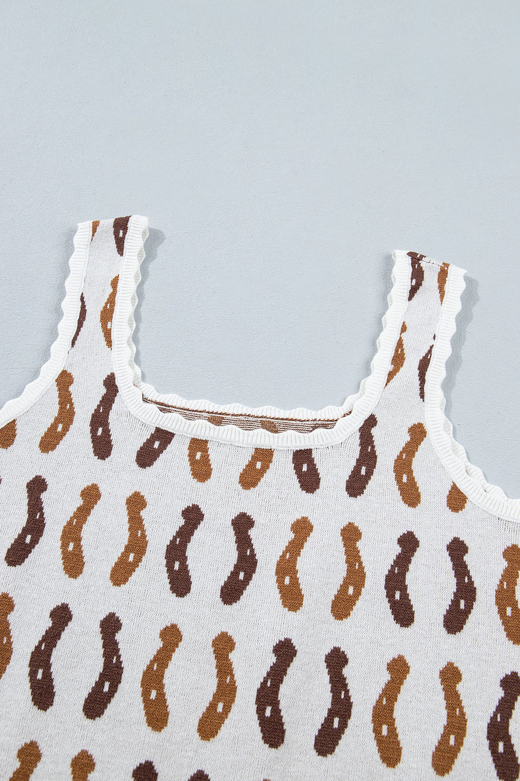 Western Horseshoe Scalloped Sleeveless Sweater Top