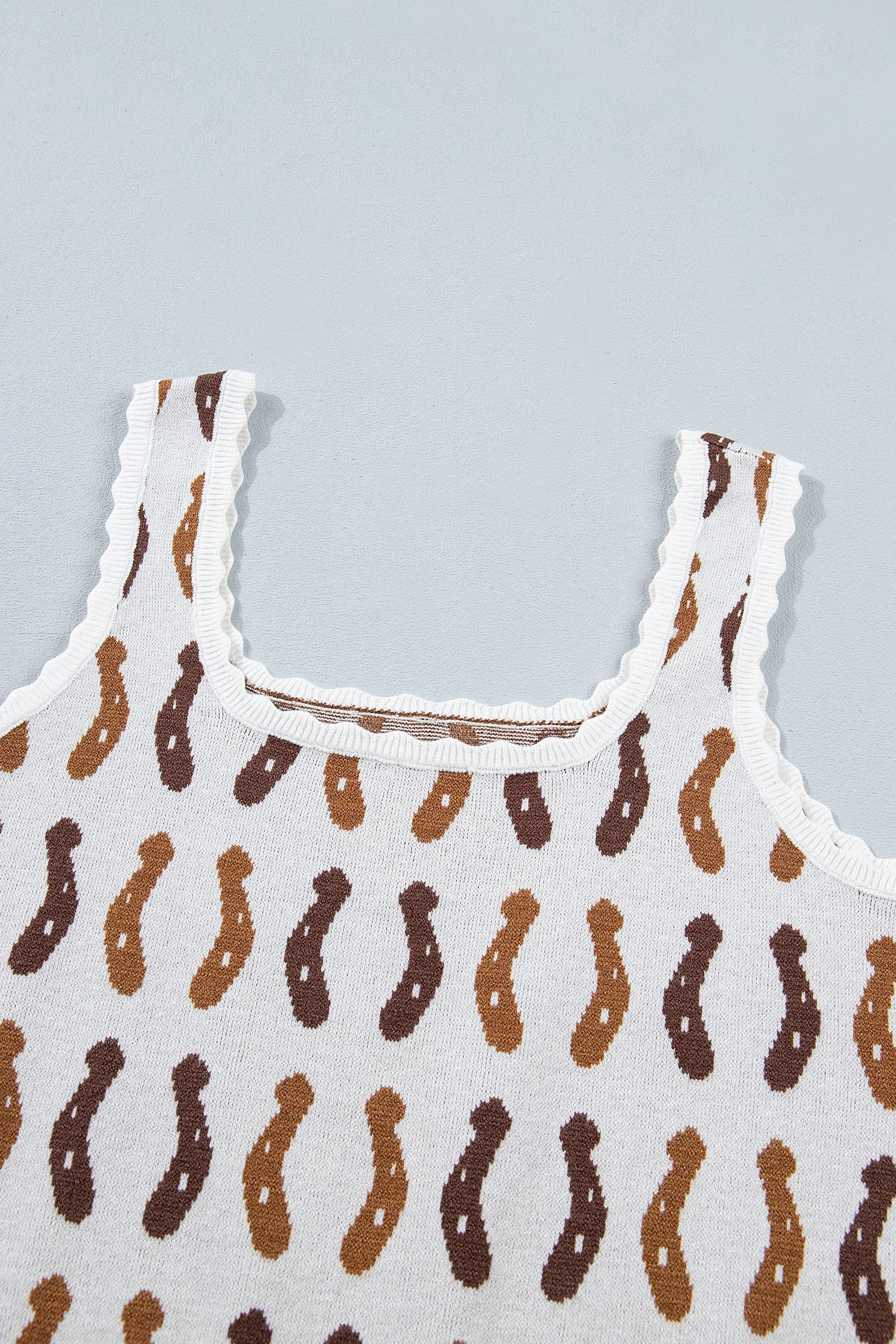 Western Horseshoe Scalloped Sleeveless Sweater Top