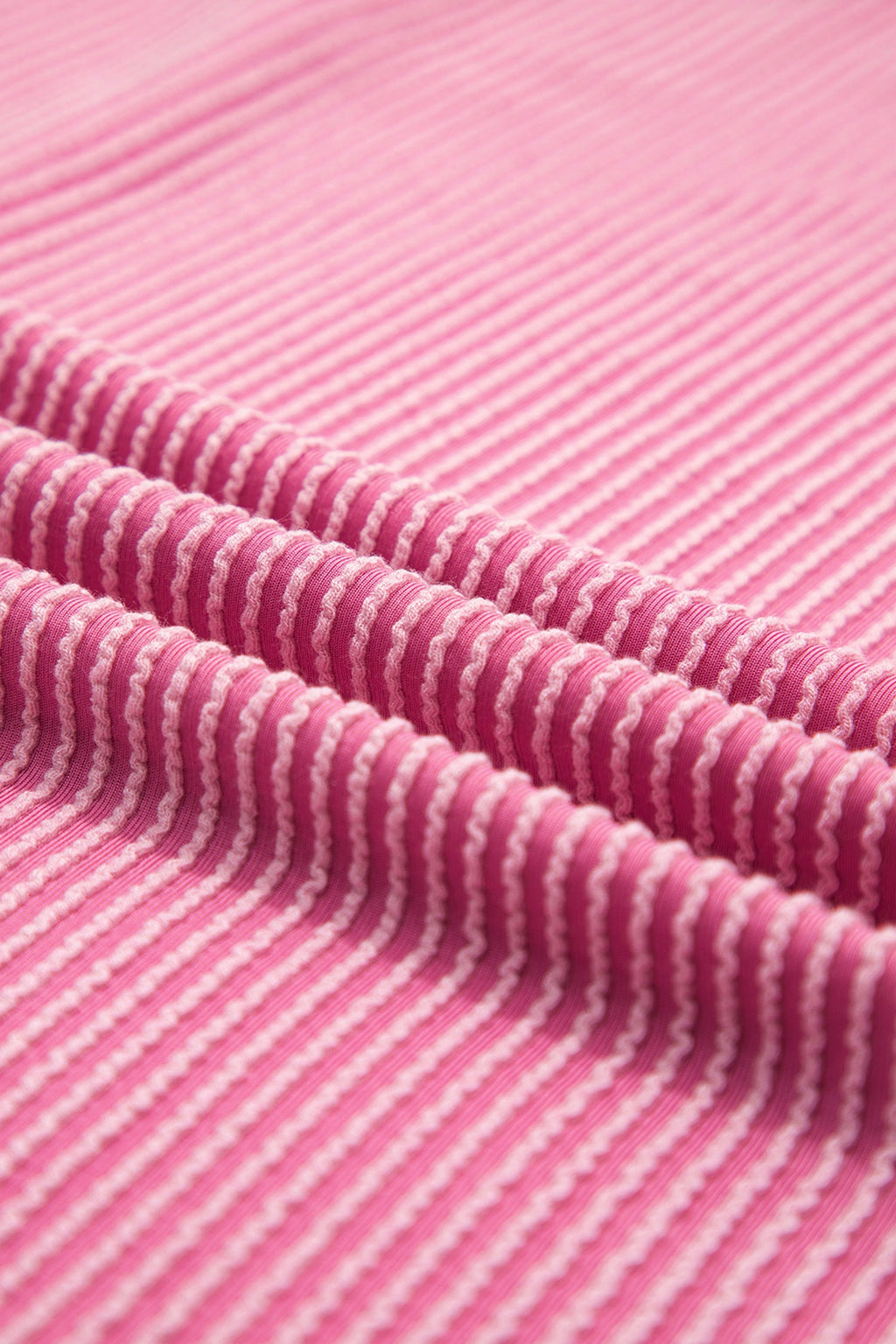Exposed Stitching Textured Knit T-shirt