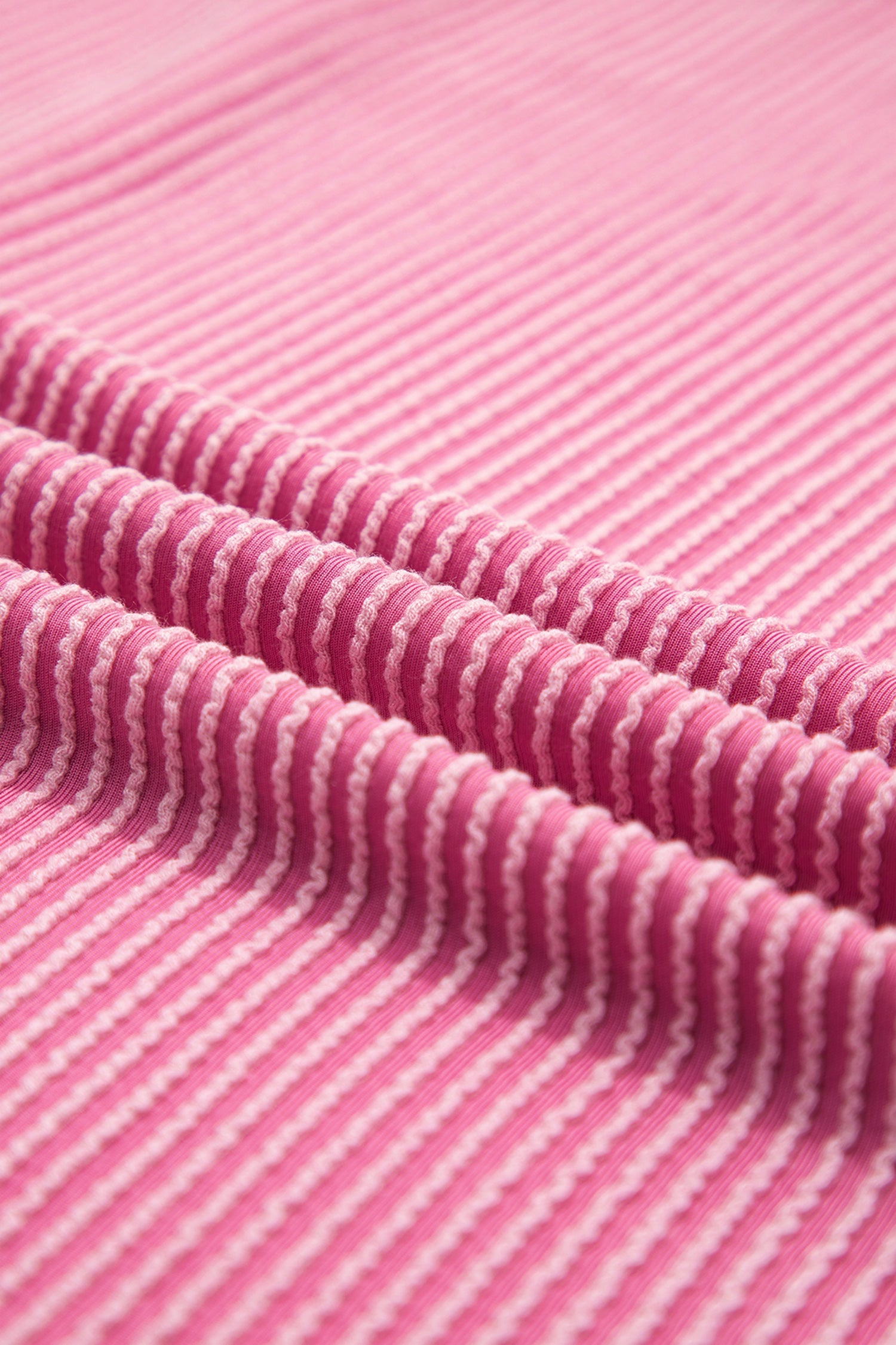Exposed Stitching Textured Knit T-shirt