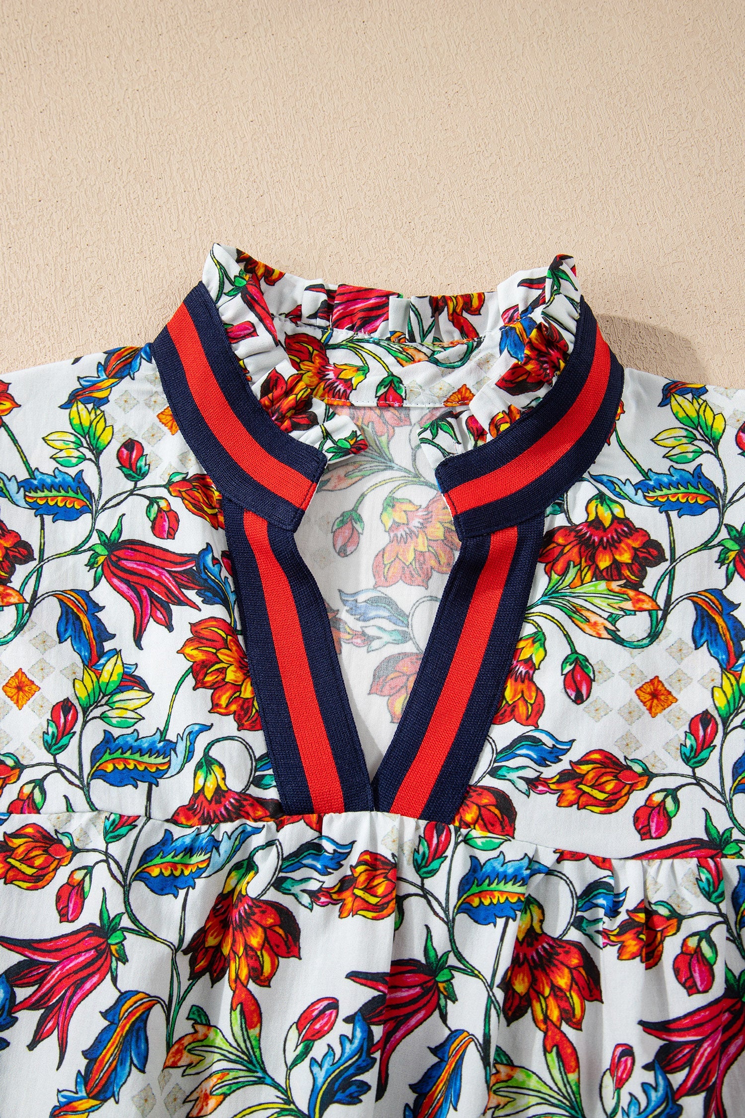 Floral Contrast V-Neck Puff Sleeve Blouse