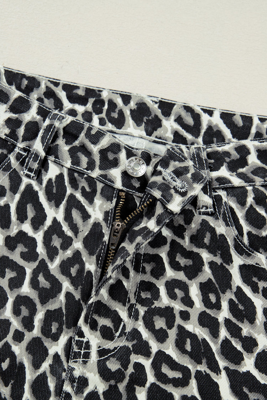 Leopard Barrel Jeans