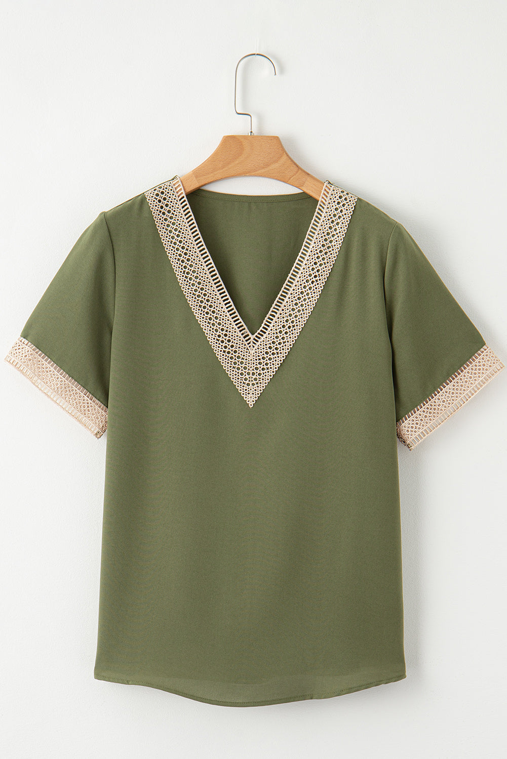 Contrast Lace Trim V-Neck Short Sleeve Blouse