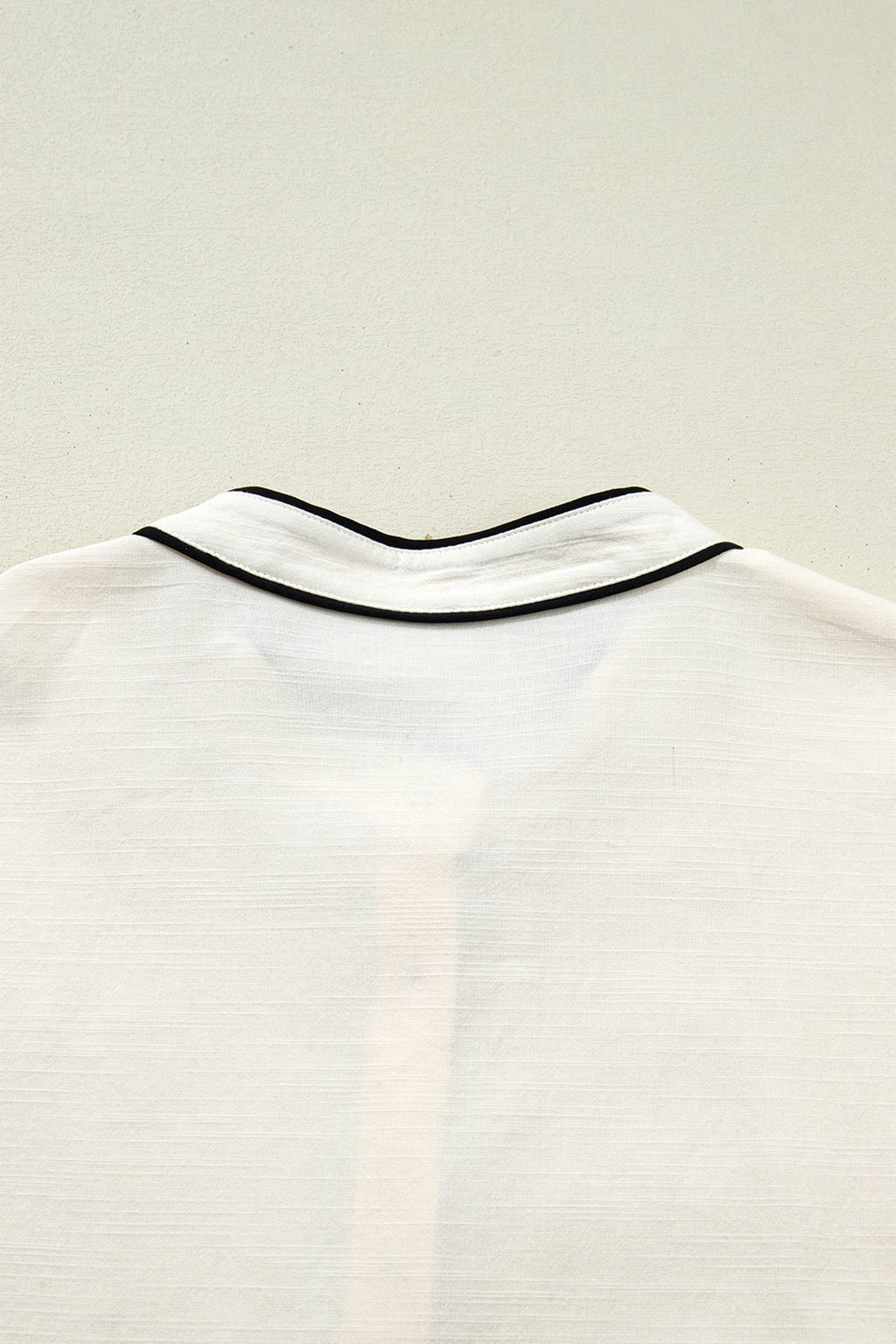 Contrast Trim Buttoned Long Puff Sleeve Shirt