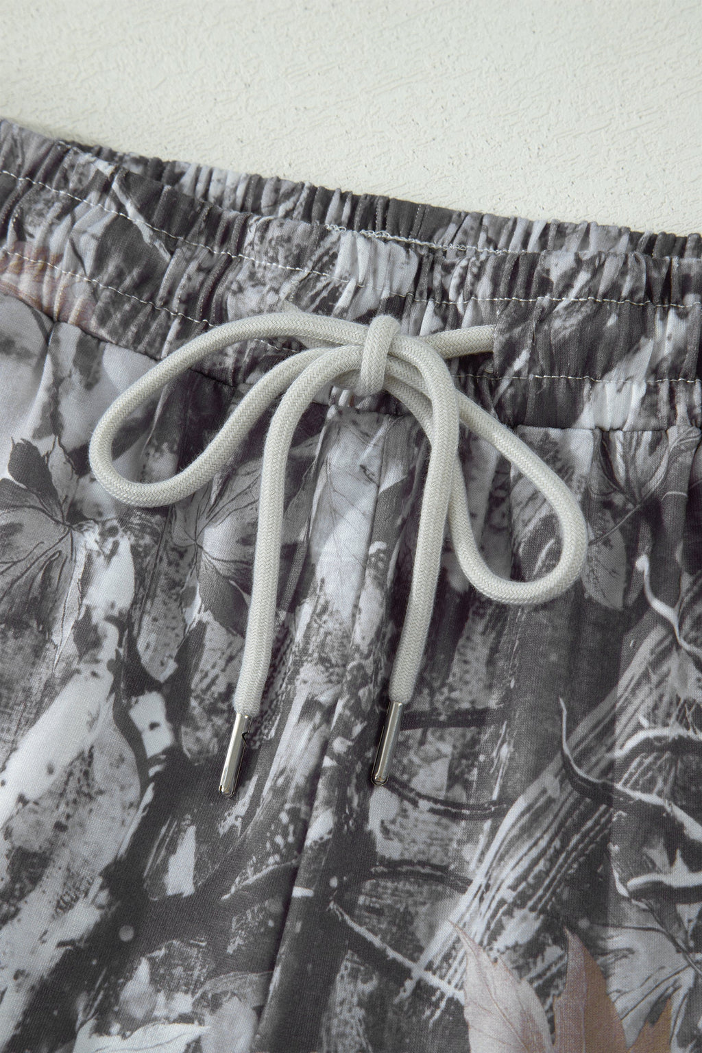 Camo Tie Elastic High Waist Shorts