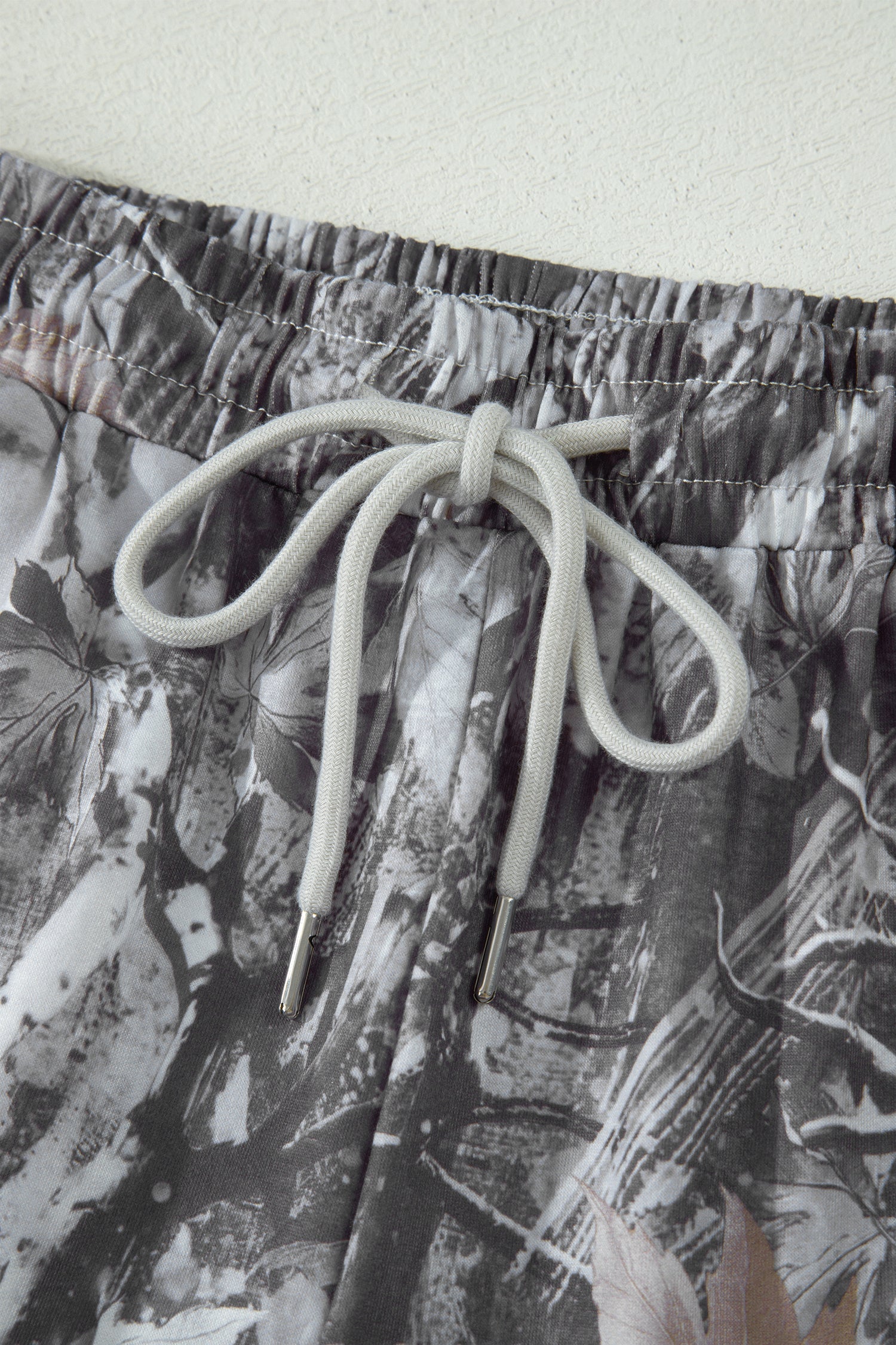 Camo Tie Elastic High Waist Shorts