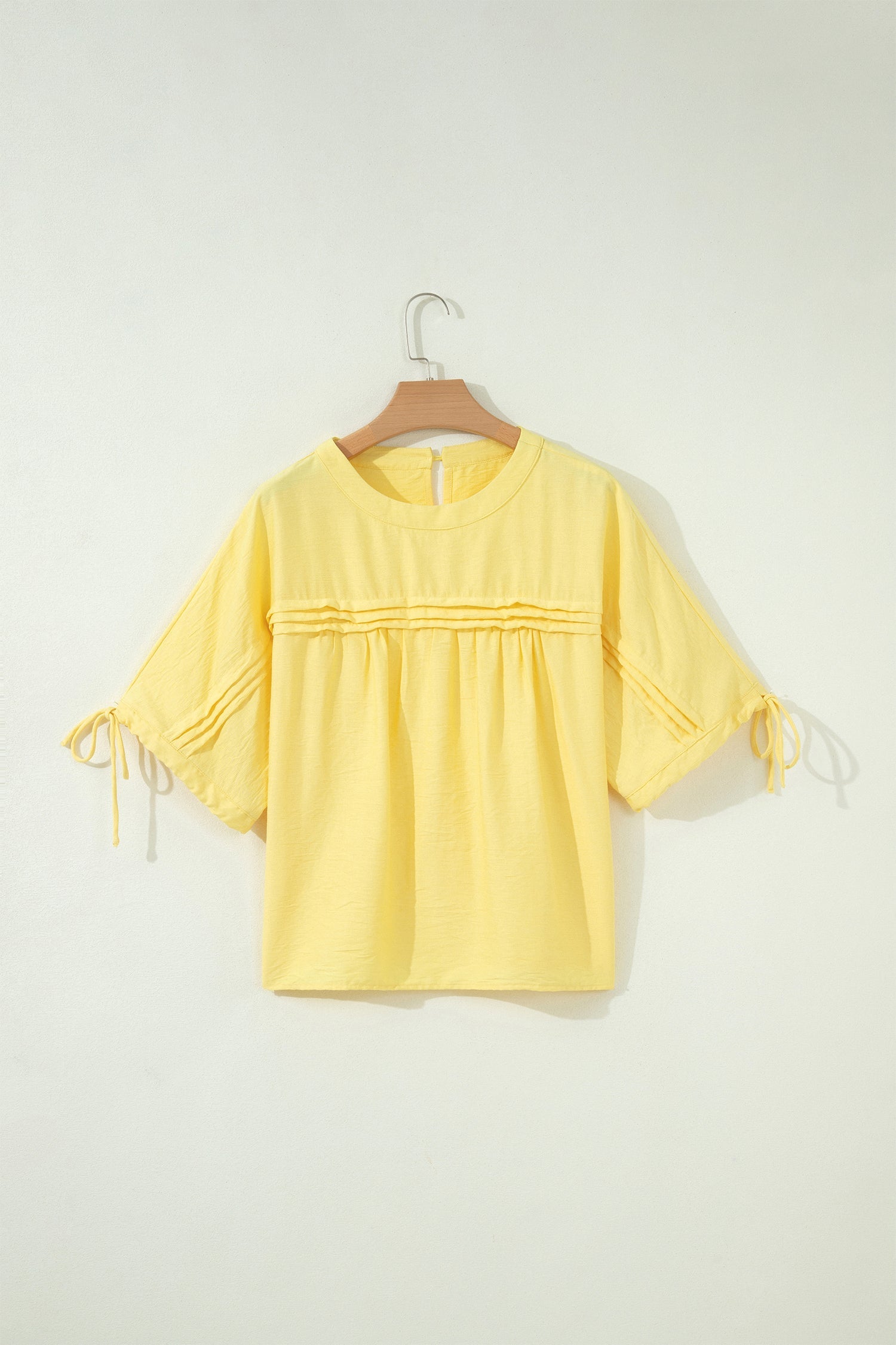 Solid Pleated Tie Sleeve Babydoll Blouse