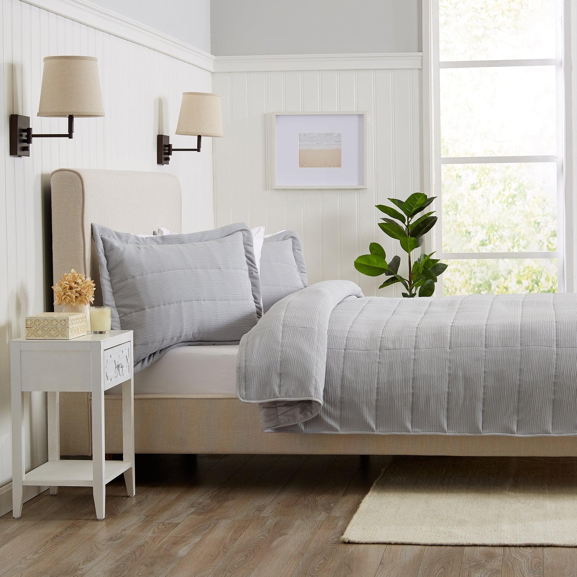 3 Piece Textured Striped Quilt Set - Ellie Collection