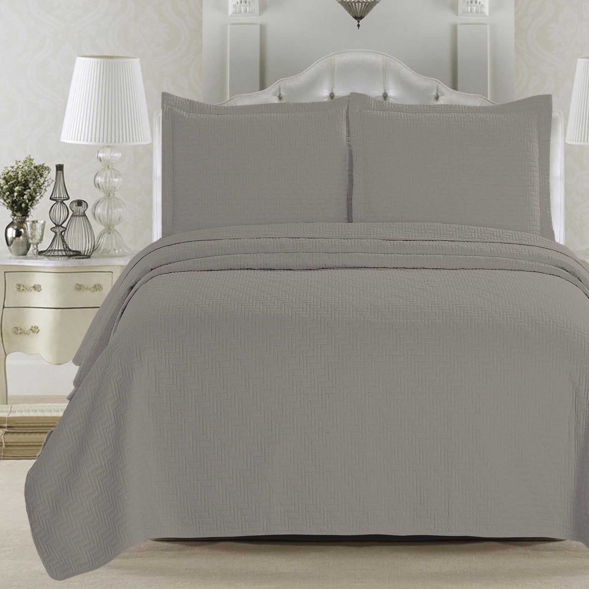 3-Piece Herringbone Stitched Quilt - Louise Collection