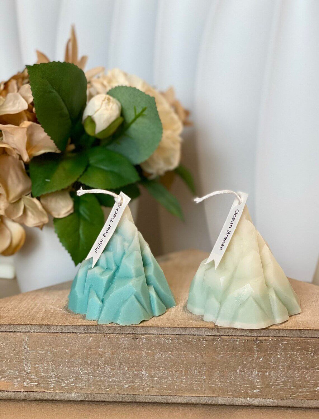 Handmade Iceberg Candle — Sculpted Elegance in Light ❄️