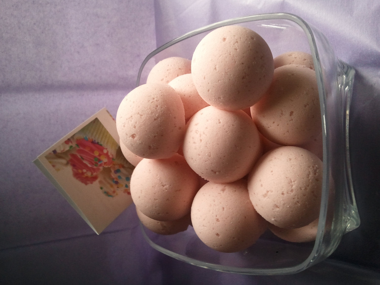 14 bath bombs (Buttercream Cupcake) gift bag bath fizzies, great for kids...and adults too