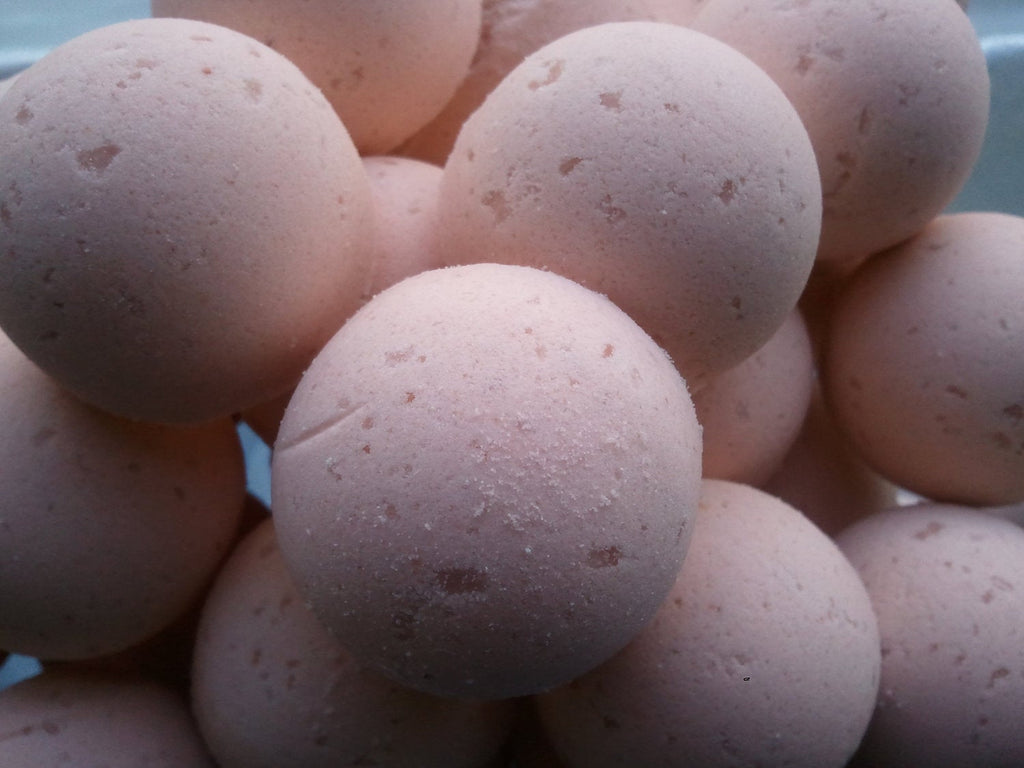 14 bath bombs in Amber Patchouli fragrance, gift bag bath fizzies, great for dry skin