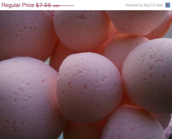 14 bath bombs in Viva la Juicy (Juicy Couture Type)  fragrance, great for dry skin, moisturizing