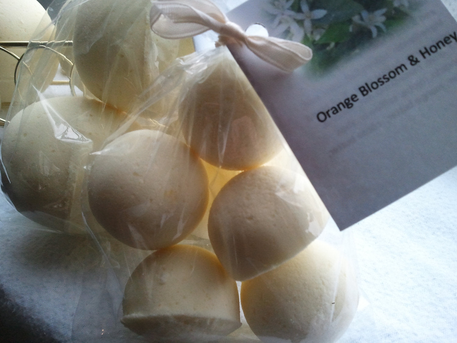 14 bath bombs 1 oz each (Orange Blossom & Honey) gift bag bath fizzies, great for kids, shea, cocoa, 7 ultra rich oils