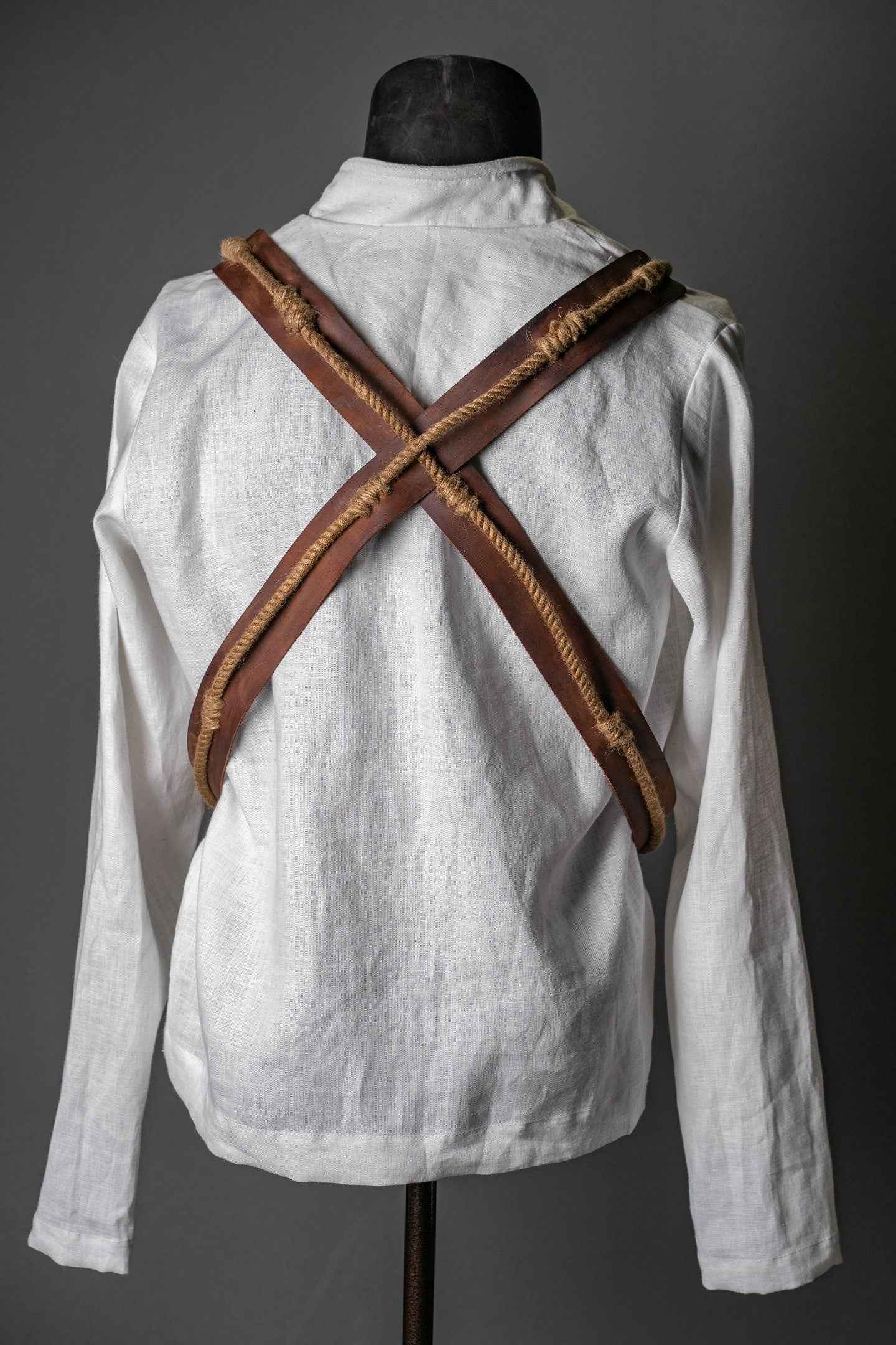Witcher Geralt's white shirt