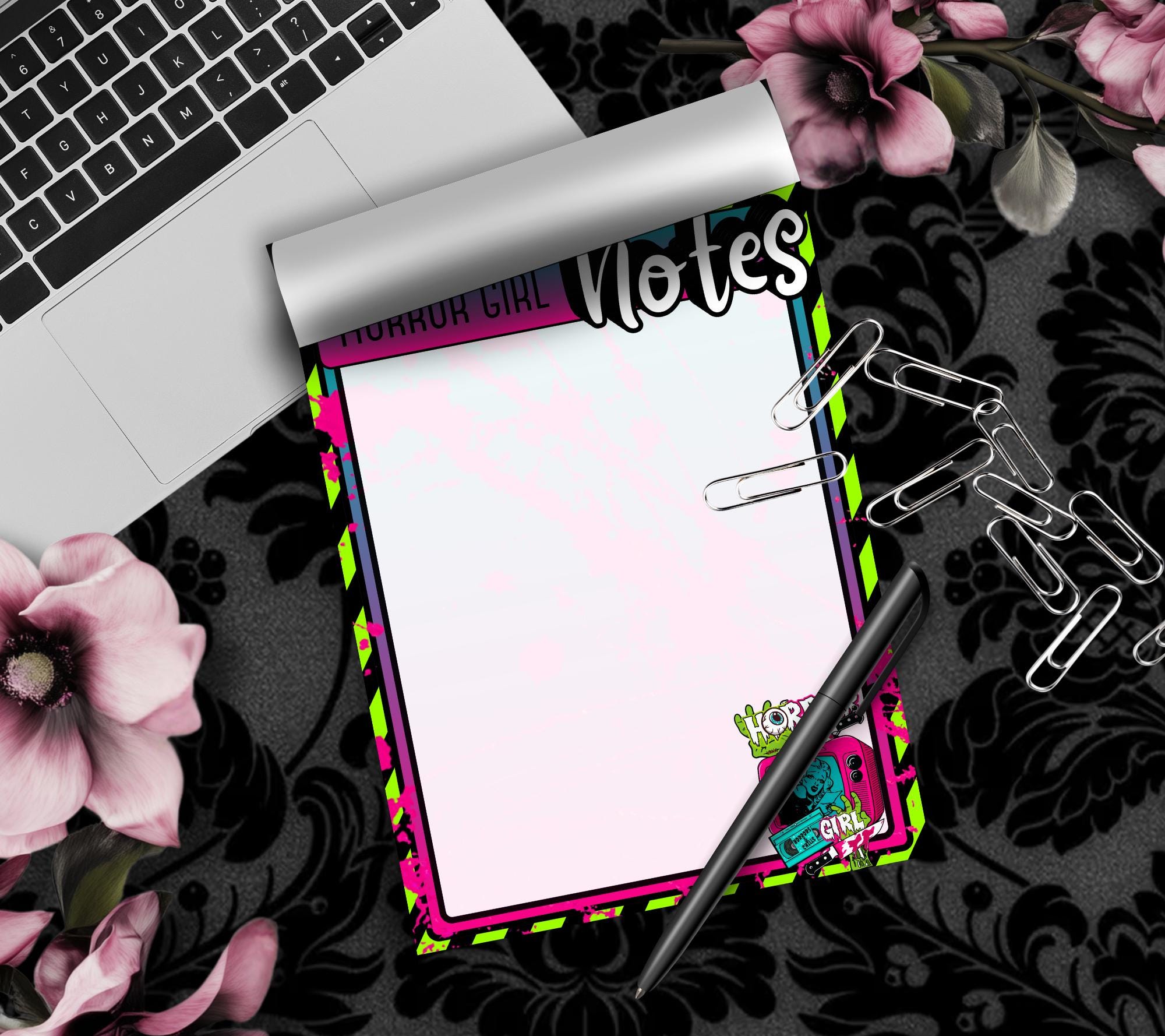 Horror Girl Notepad: Retro Spooky To-Do List (50 Sheets)