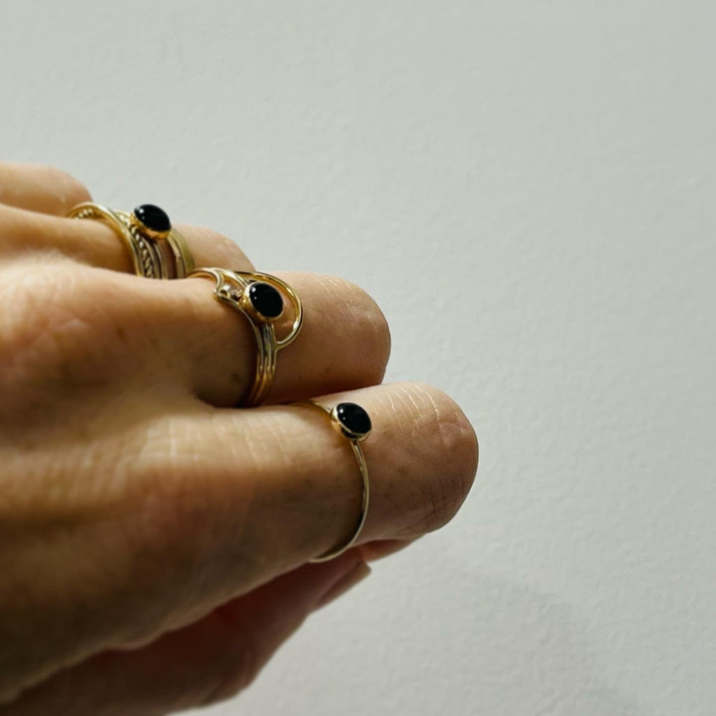 ONYX 5MM GEMSTONE RING