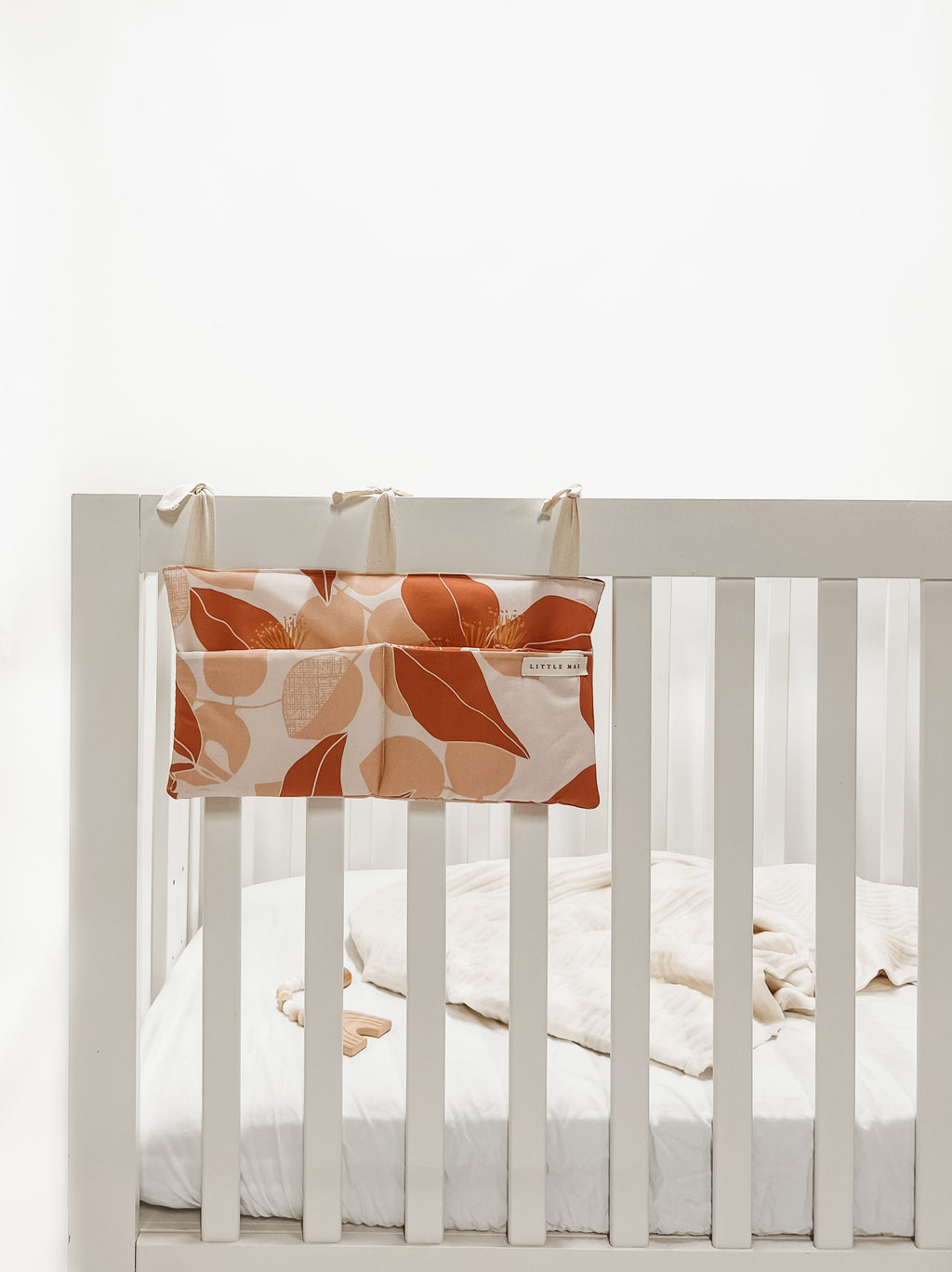 Mongolia Crib Organizer