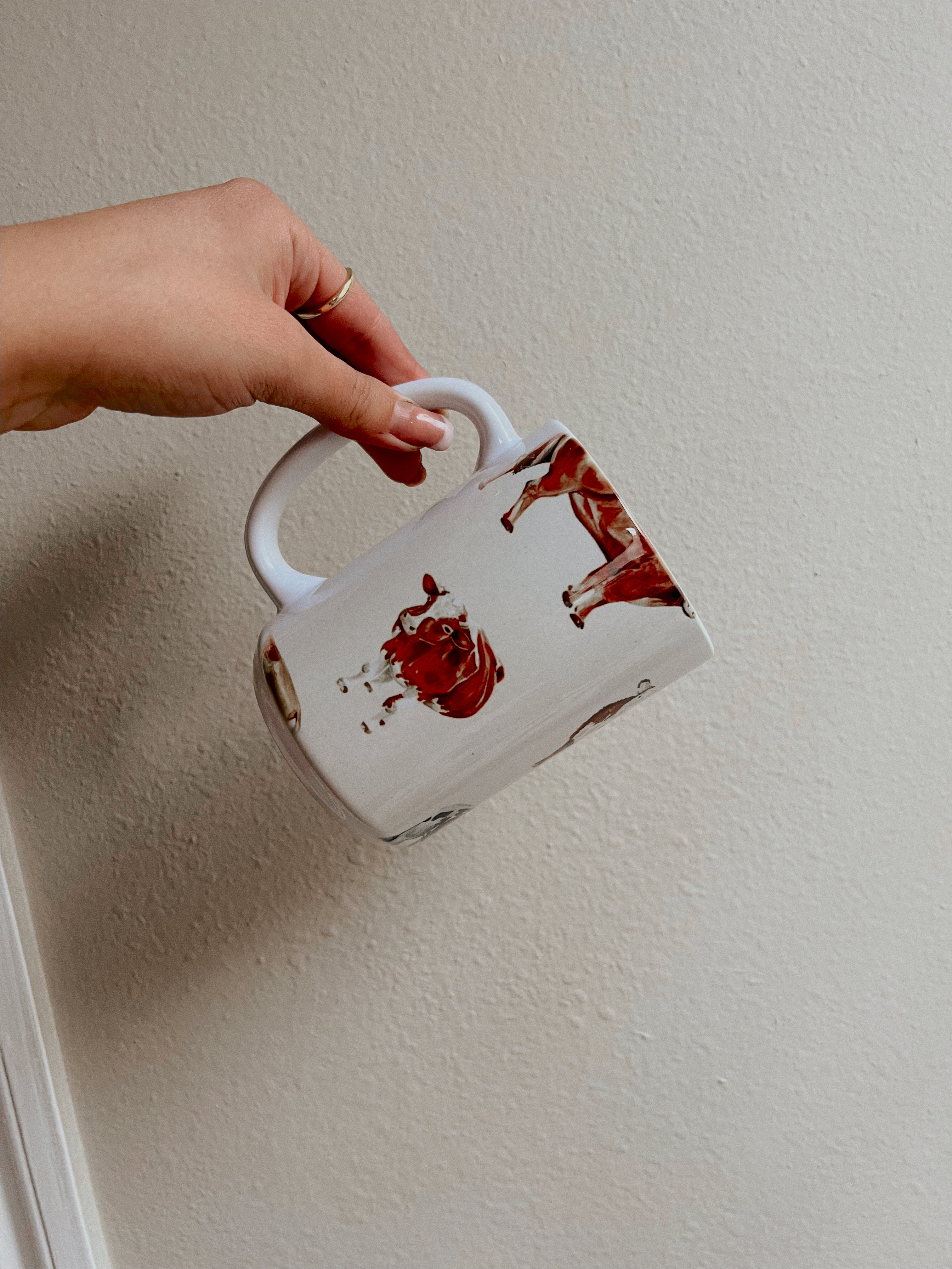 CREAM COW MUG