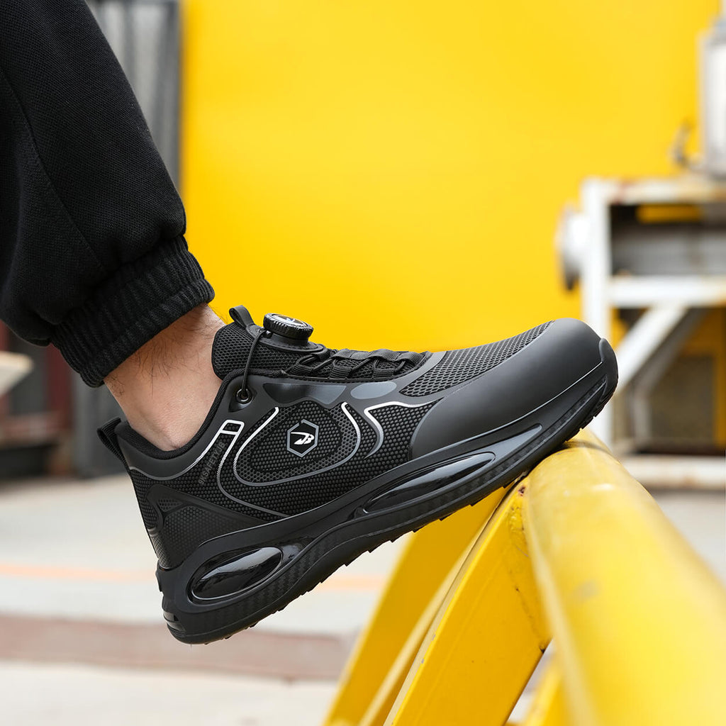 Maven Knob Lacing Water-resistant Steel Toe Sneakers