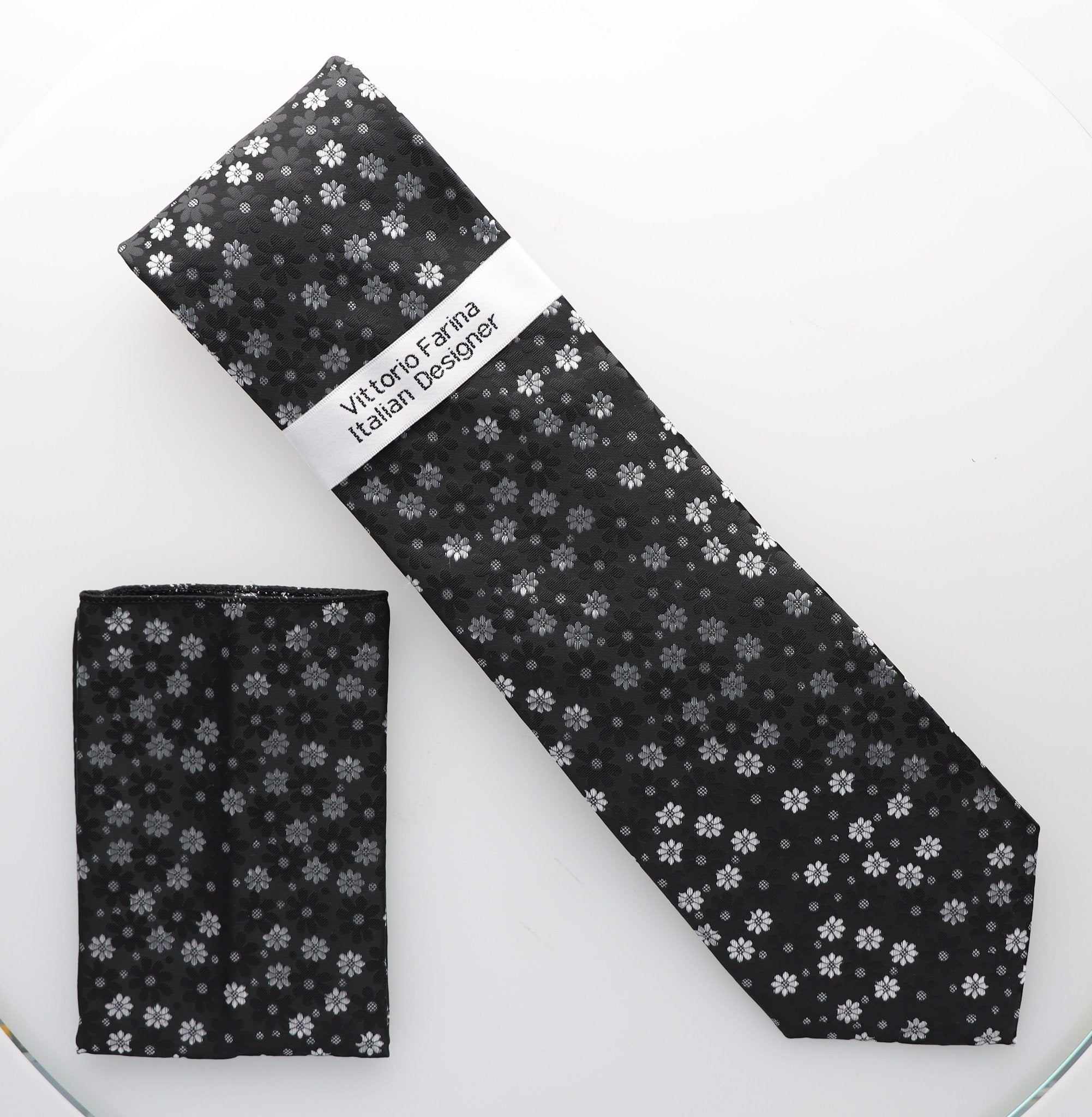 Vittorio Farina Men's Floral Design Necktie & Pocket Square