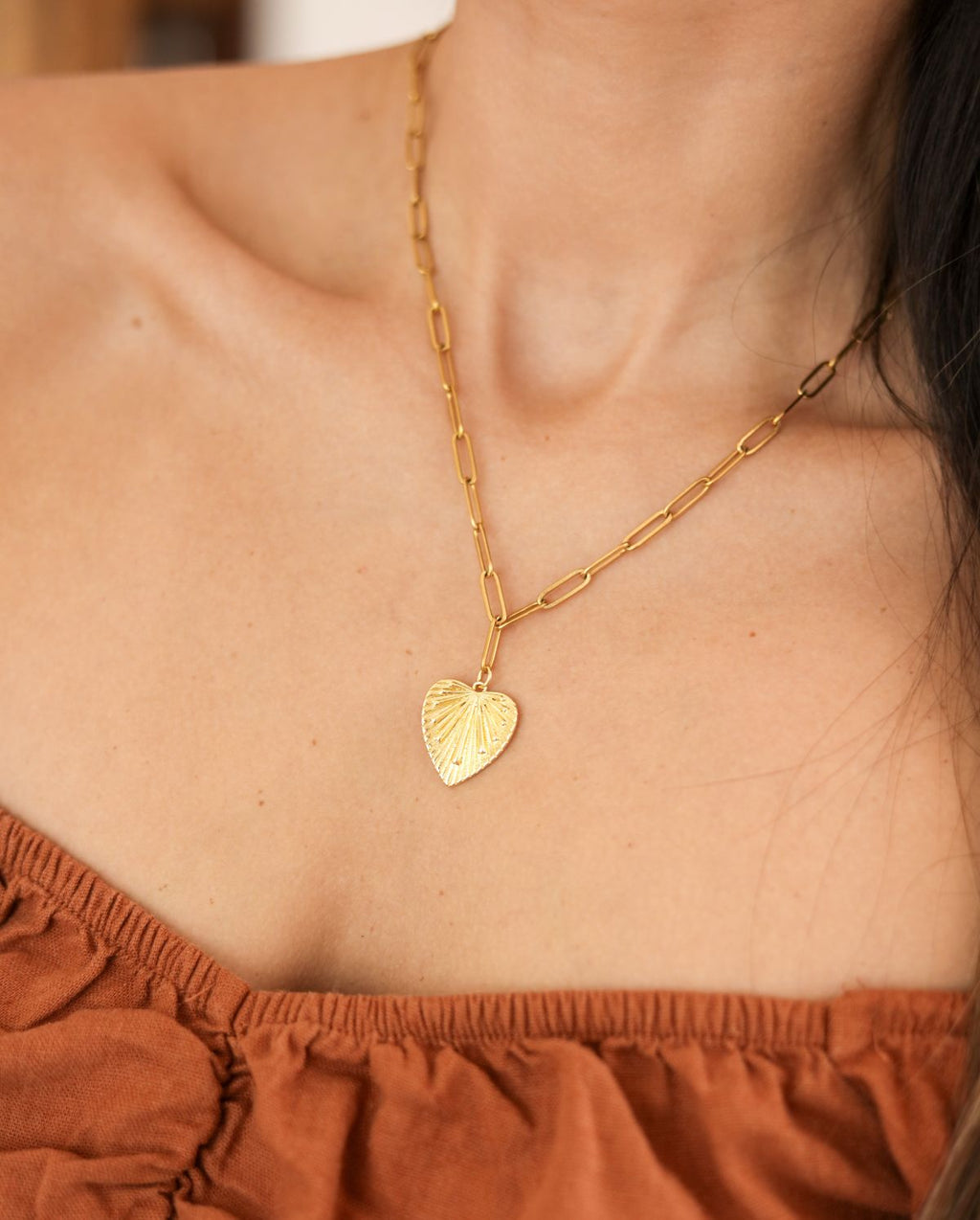Rae Necklace