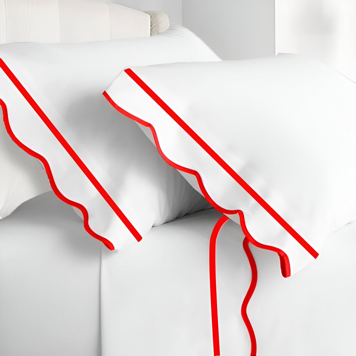 400TC Cotton Scallop Embroidery & Border Sateen Solid Pillowcases (Set Of 2)