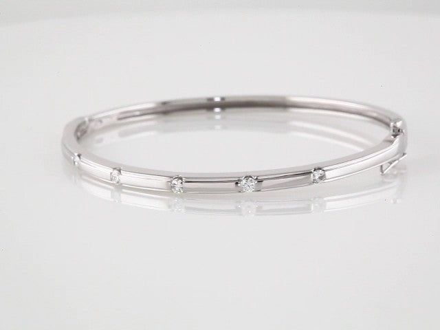 14K White Gold 1/4 CTW Natural Diamond Bangle 6" Bracelet – image 3