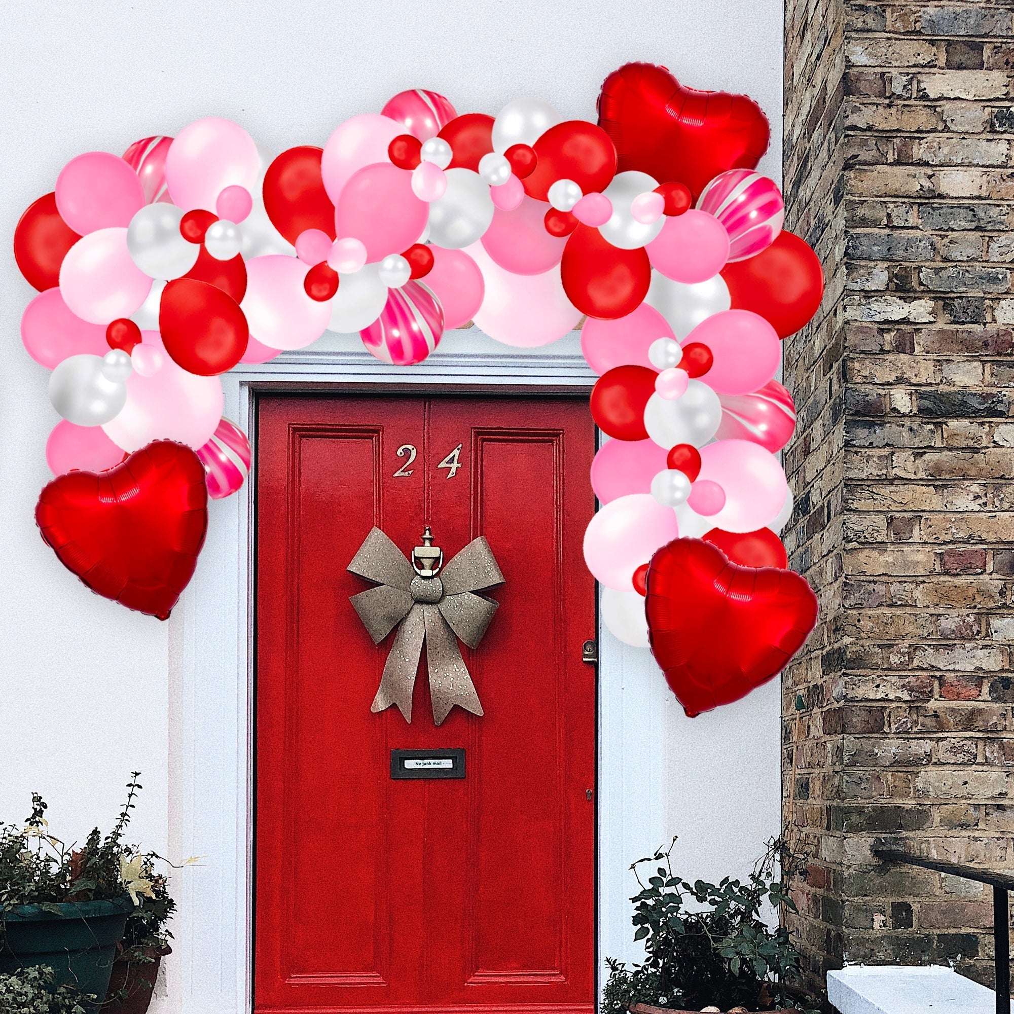 Pink & Red Valentine’s Day Balloon Garland Kit