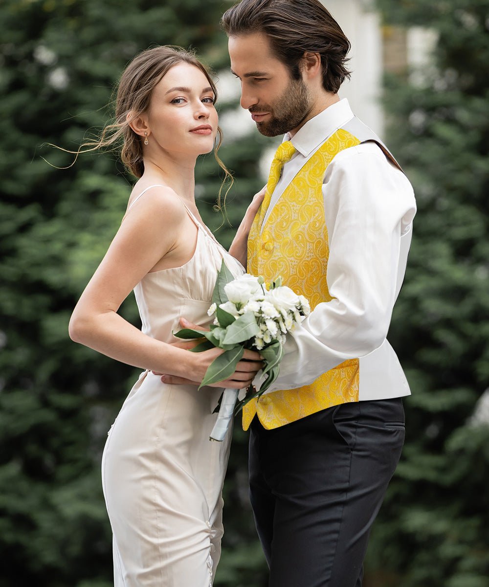 Vittorio Farina Men's Woven Paisley Vest, Necktie, Bow Tie and Pocket Square Set (White Back)
