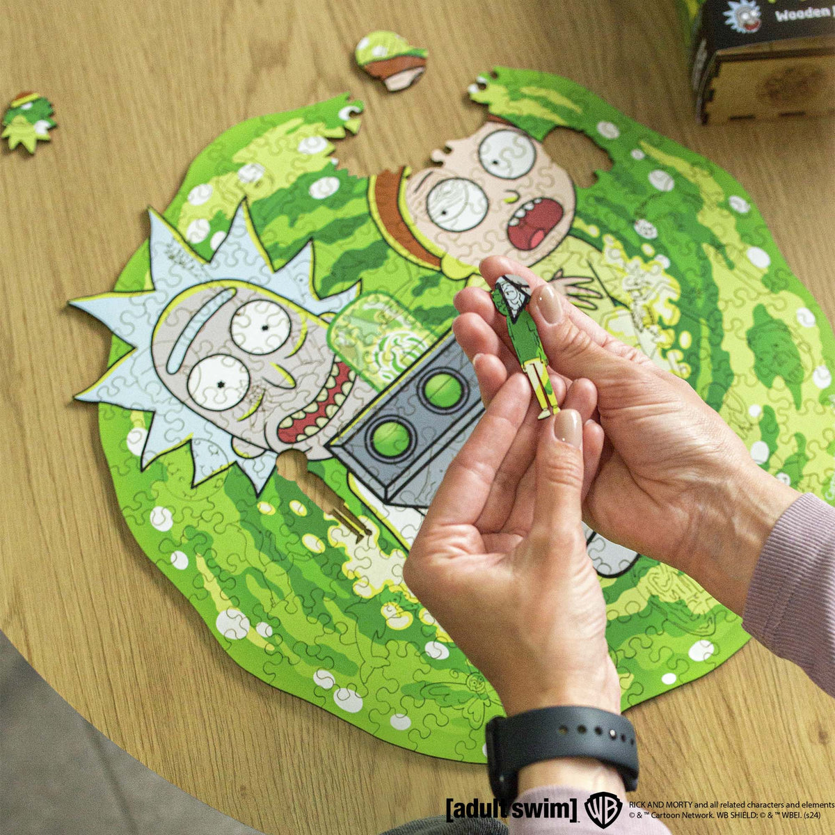 Wooden jigsaw maze puzzle Rick&Morty™ Portal