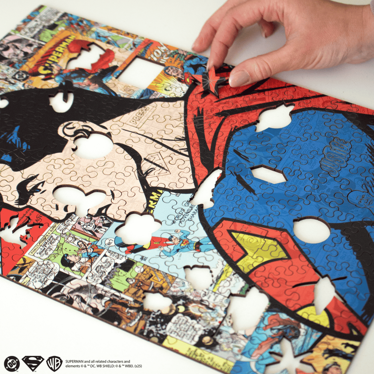 Wooden jigsaw puzzle DC Superman™ – Comic Icon