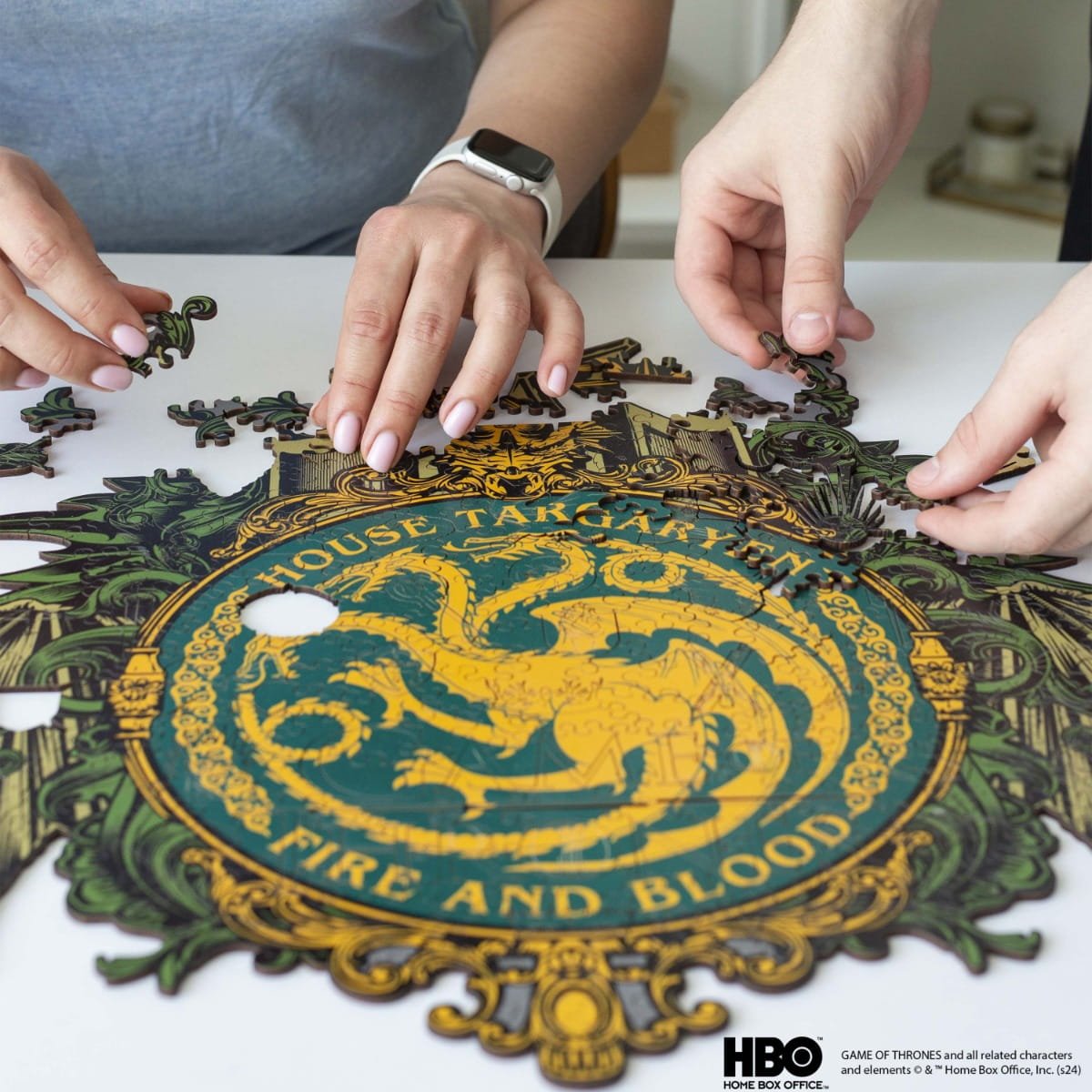Wooden jigsaw puzzle Game of Thrones™ House Targaryen