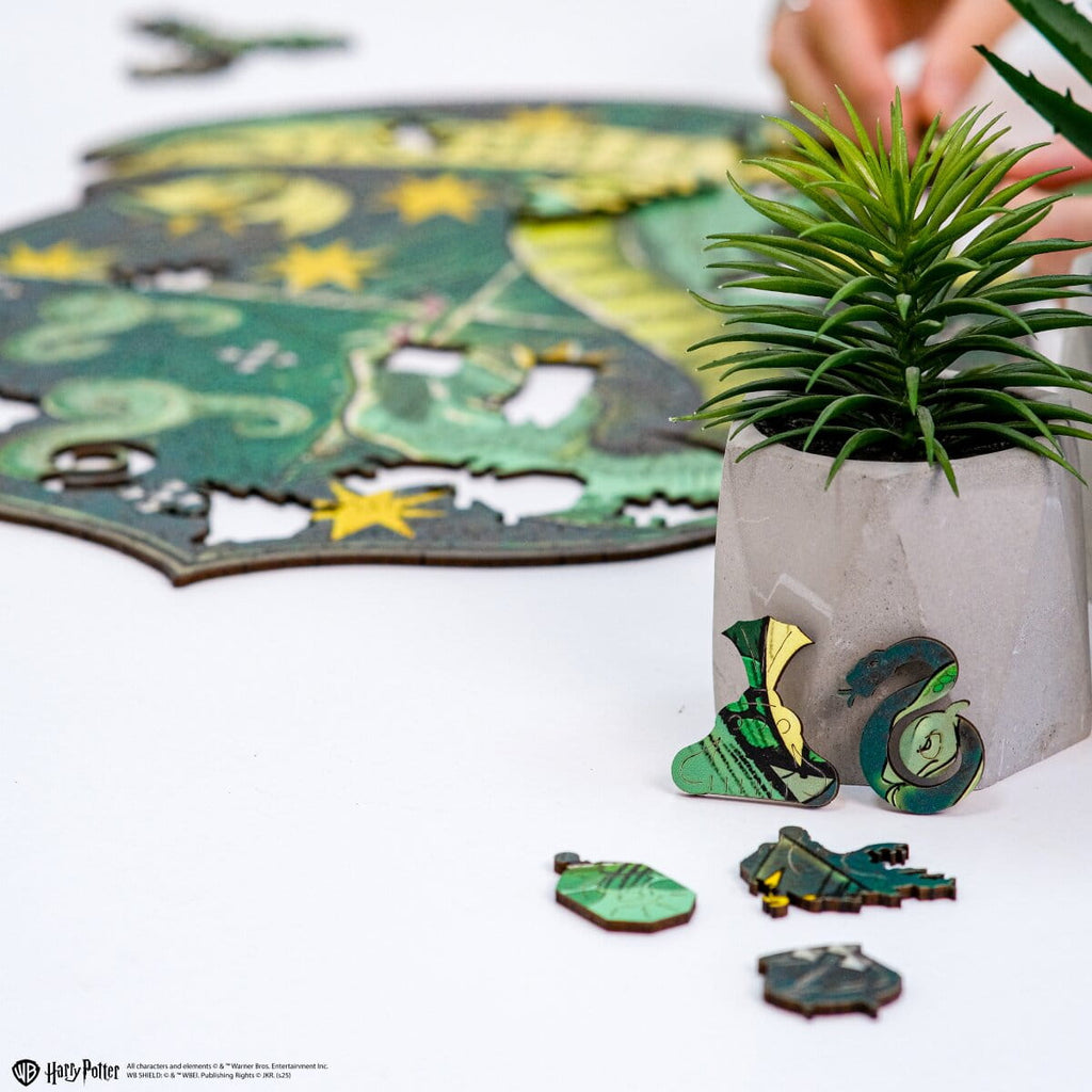 Wooden Puzzle Harry Potter™ Slytherin Crest
