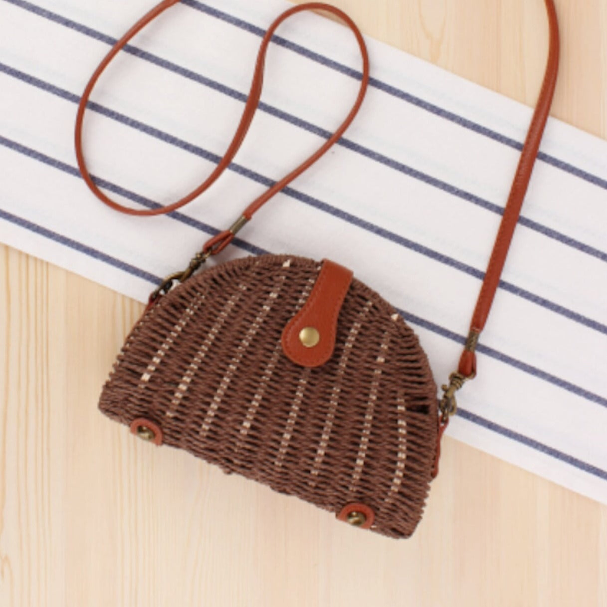 Oval Straw Crossbody Bag